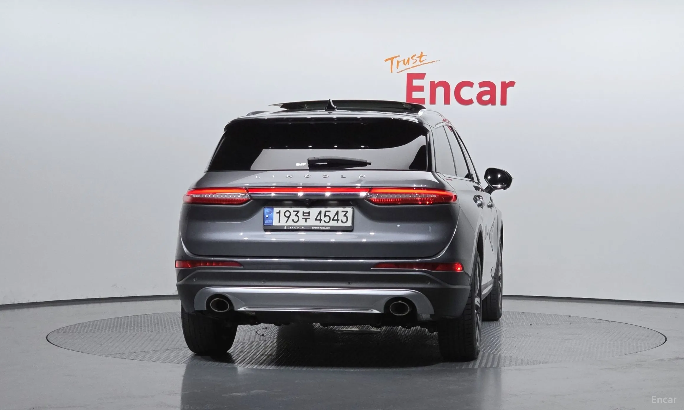 Lincoln Corsair превью 4
