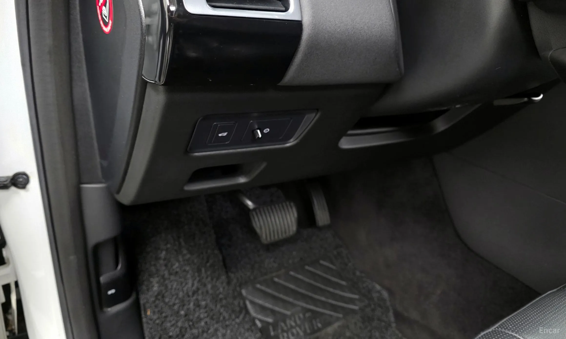 Land Rover Discovery 5 превью 18