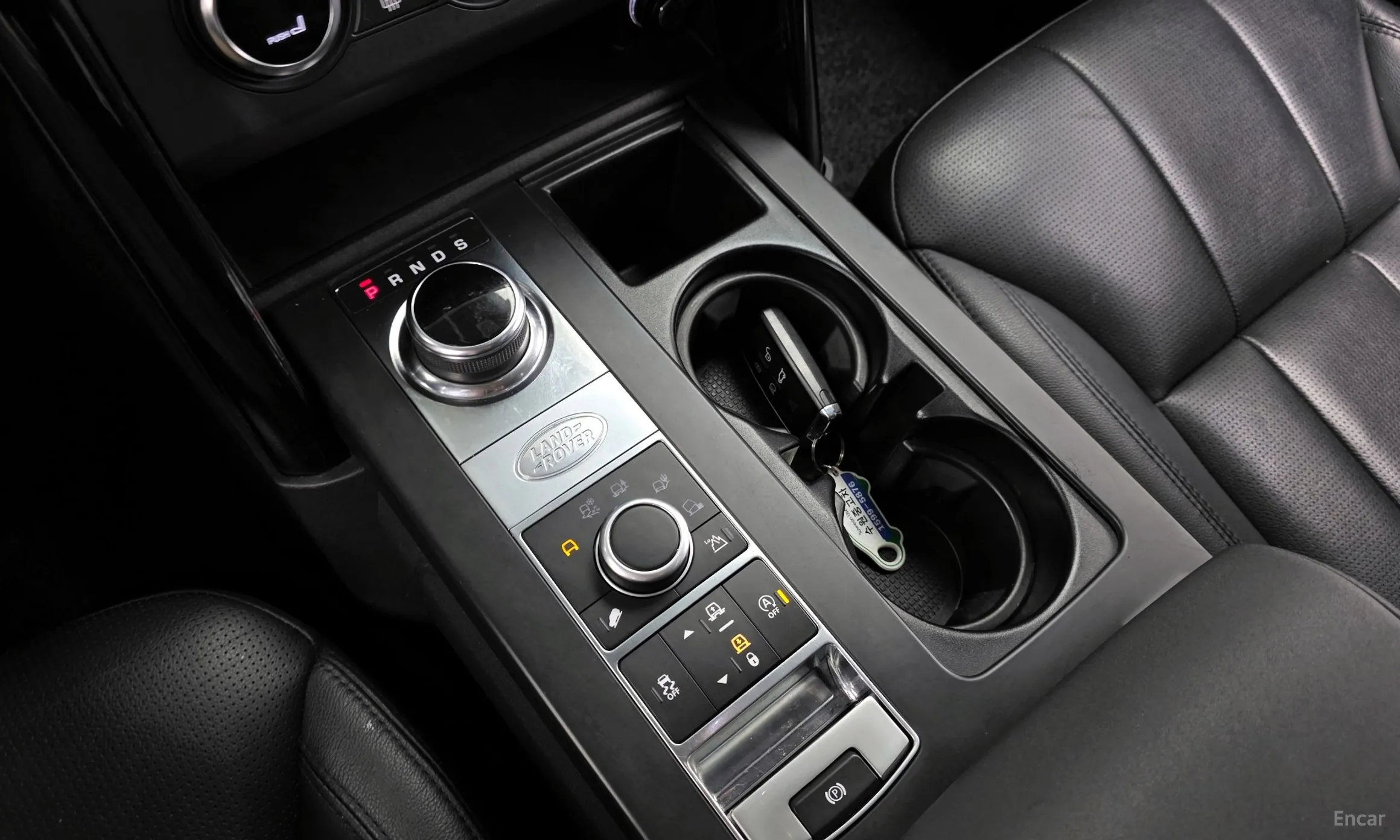 Land Rover Discovery 5 превью 9
