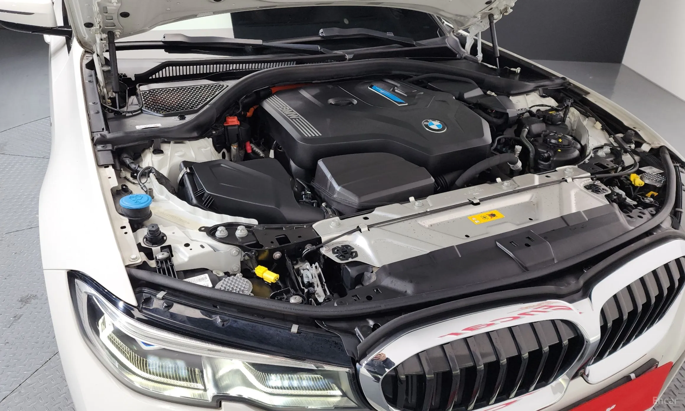 BMW 3 Series (G20) превью 6
