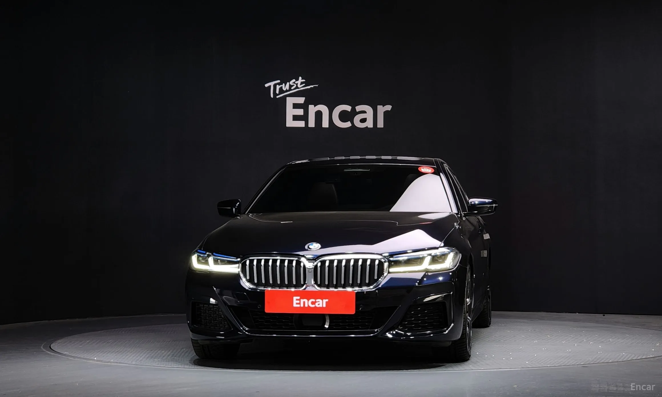 BMW 5 Series (G30) превью 3