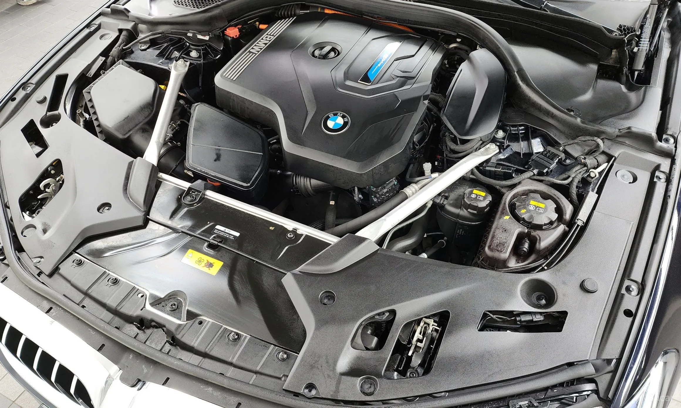 BMW 5 Series (G30) превью 6