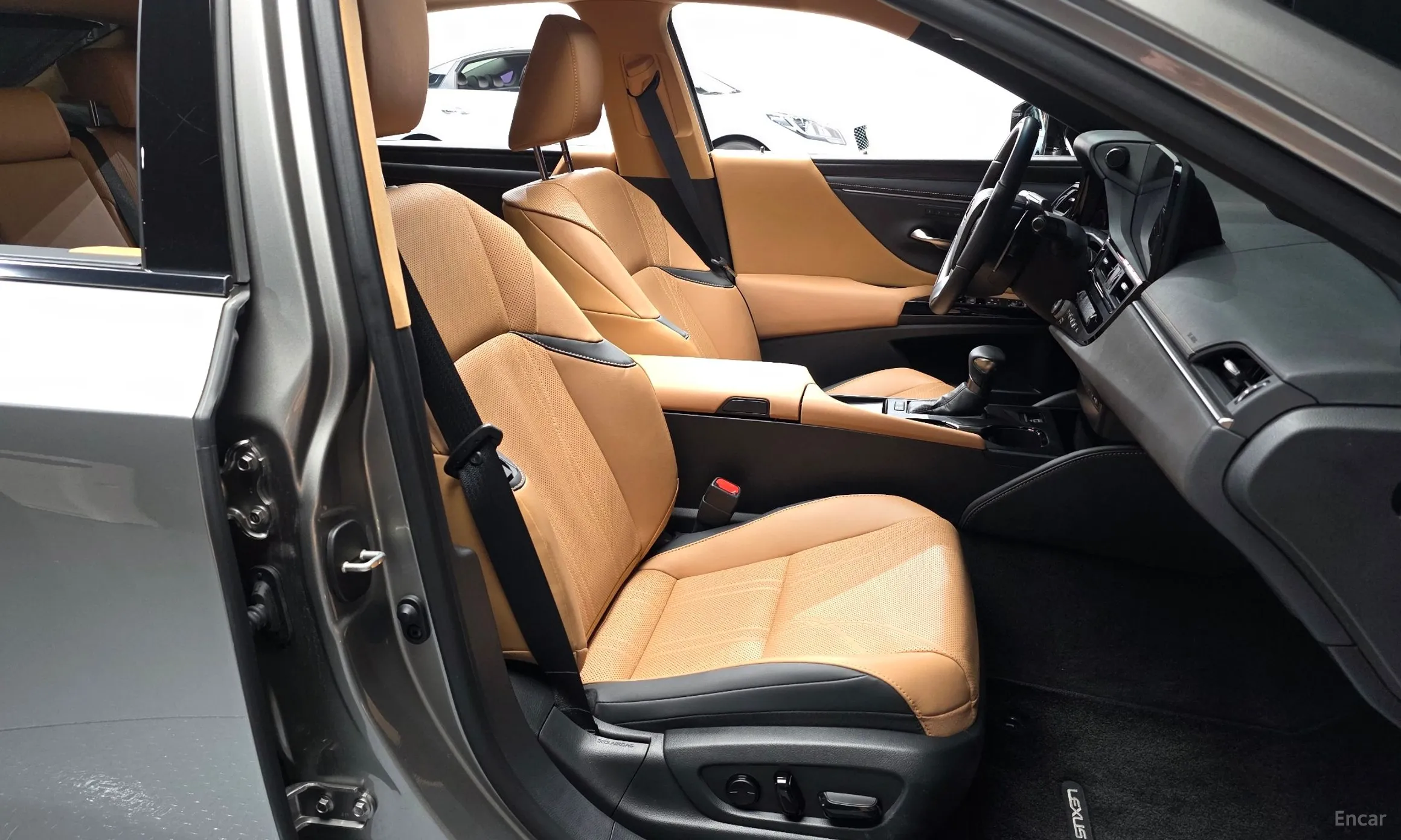 Lexus ES300h 7th Generation превью 10