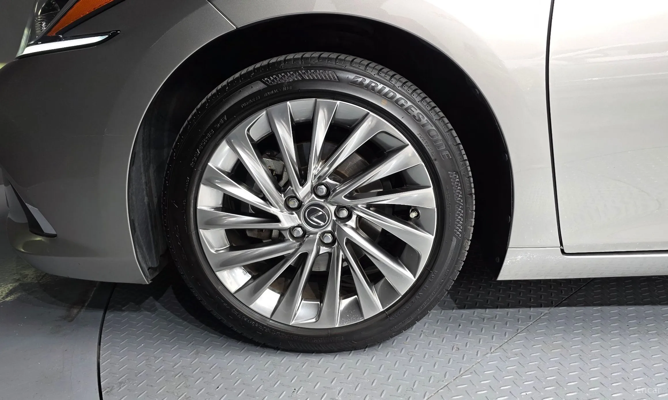 Lexus ES300h 7th Generation превью 5