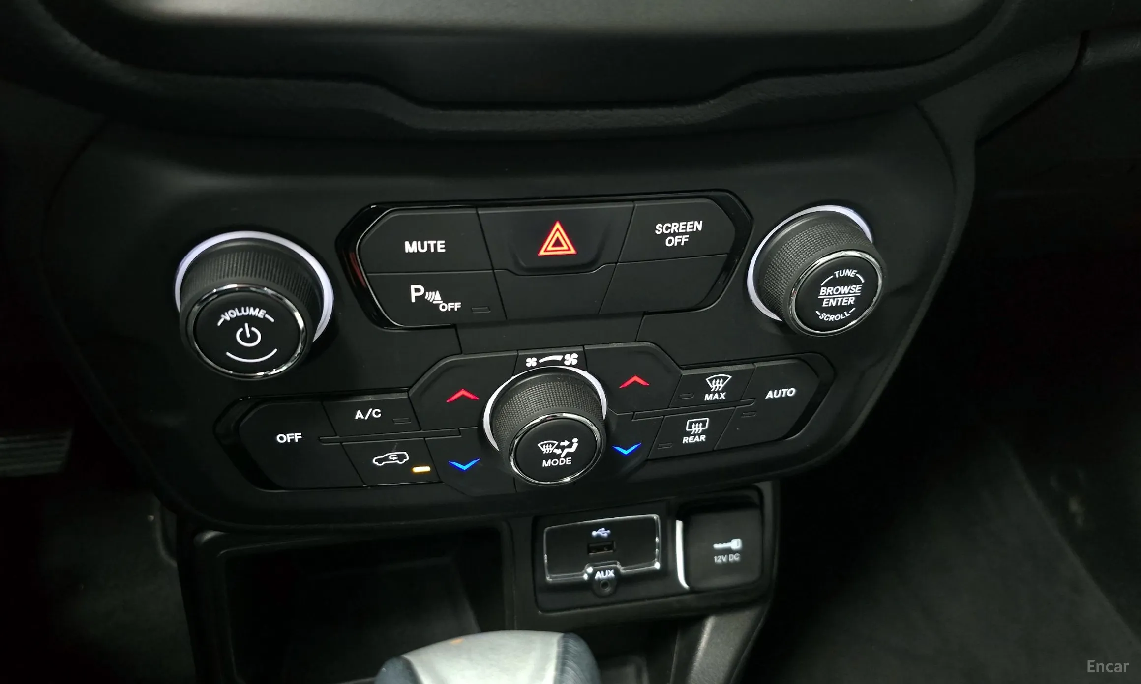 Jeep Renegade превью 18