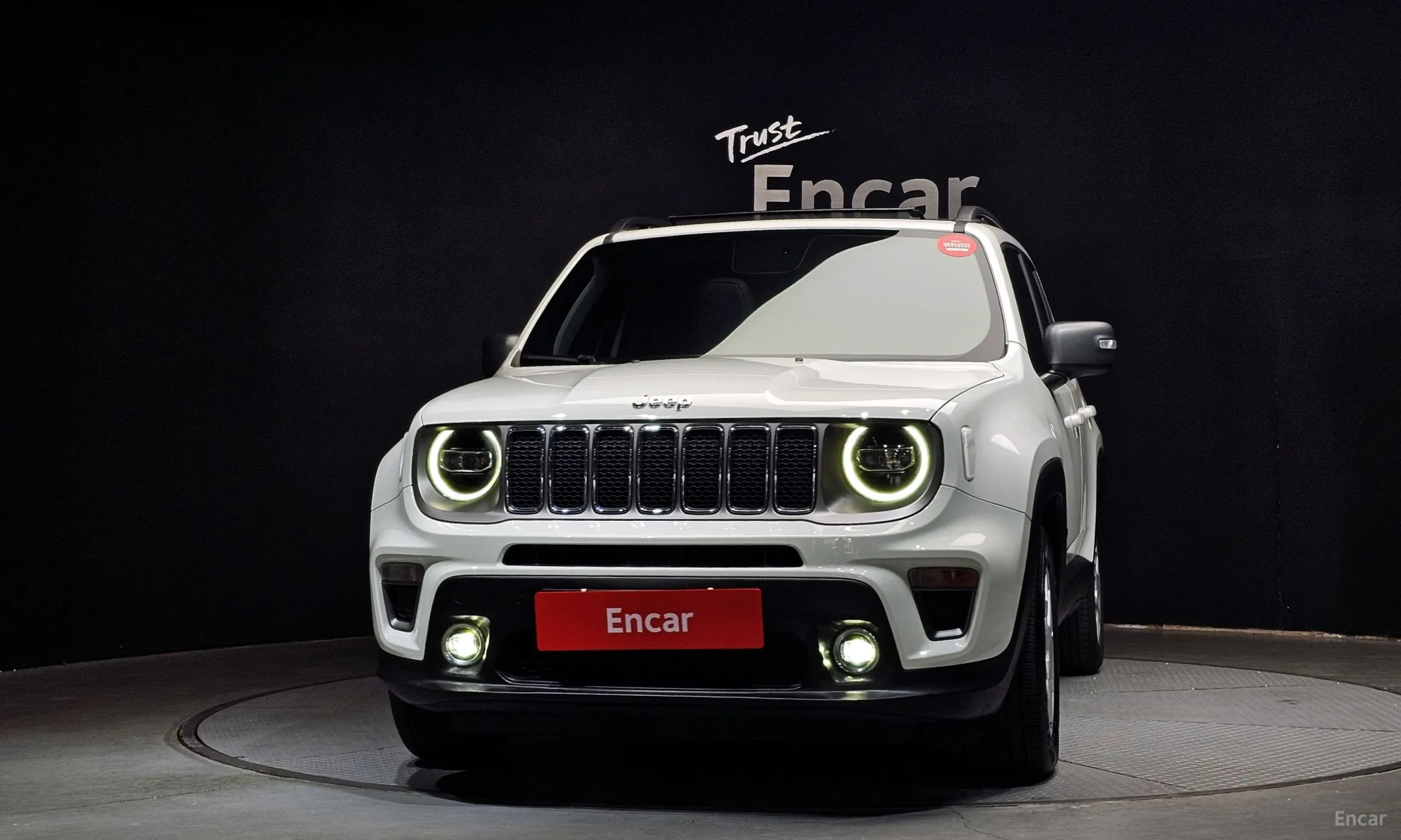 Jeep Renegade превью 3