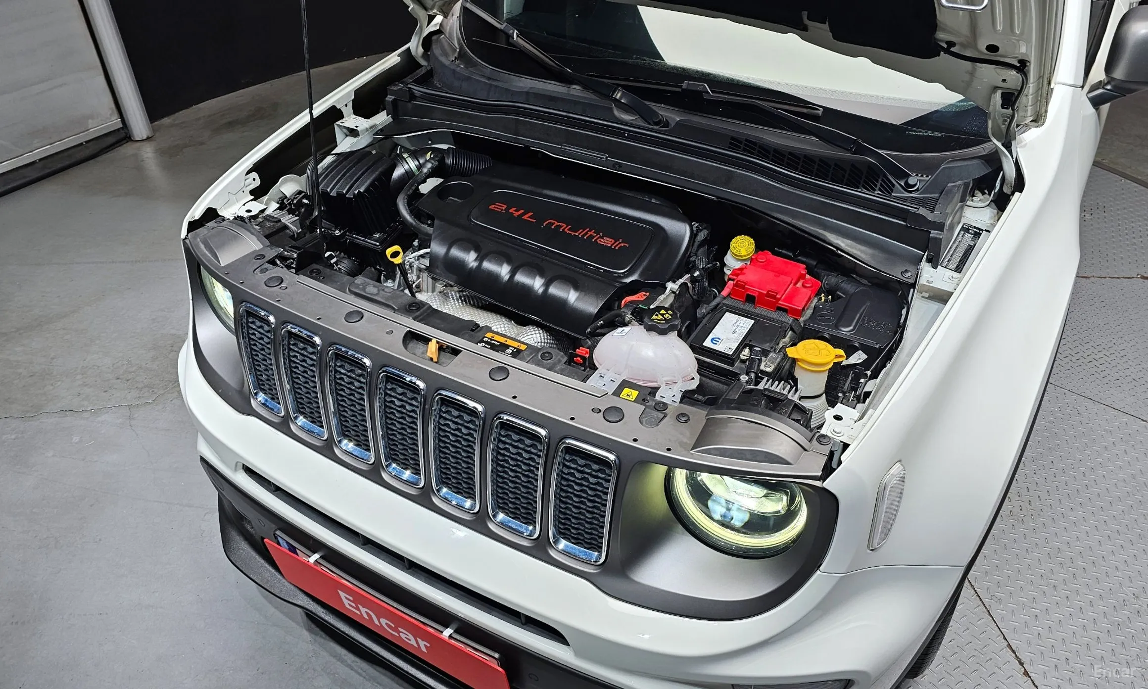Jeep Renegade превью 6