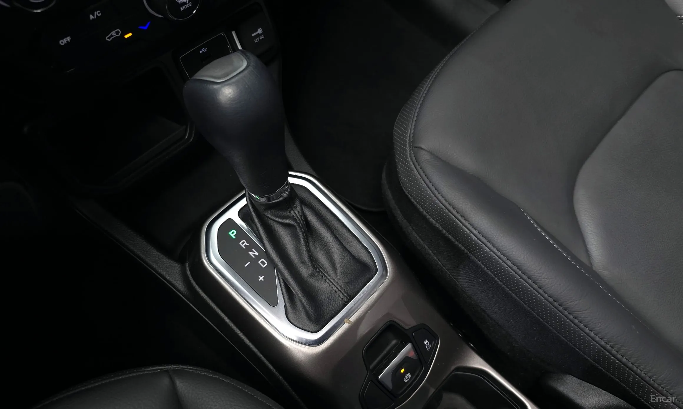 Jeep Renegade превью 9