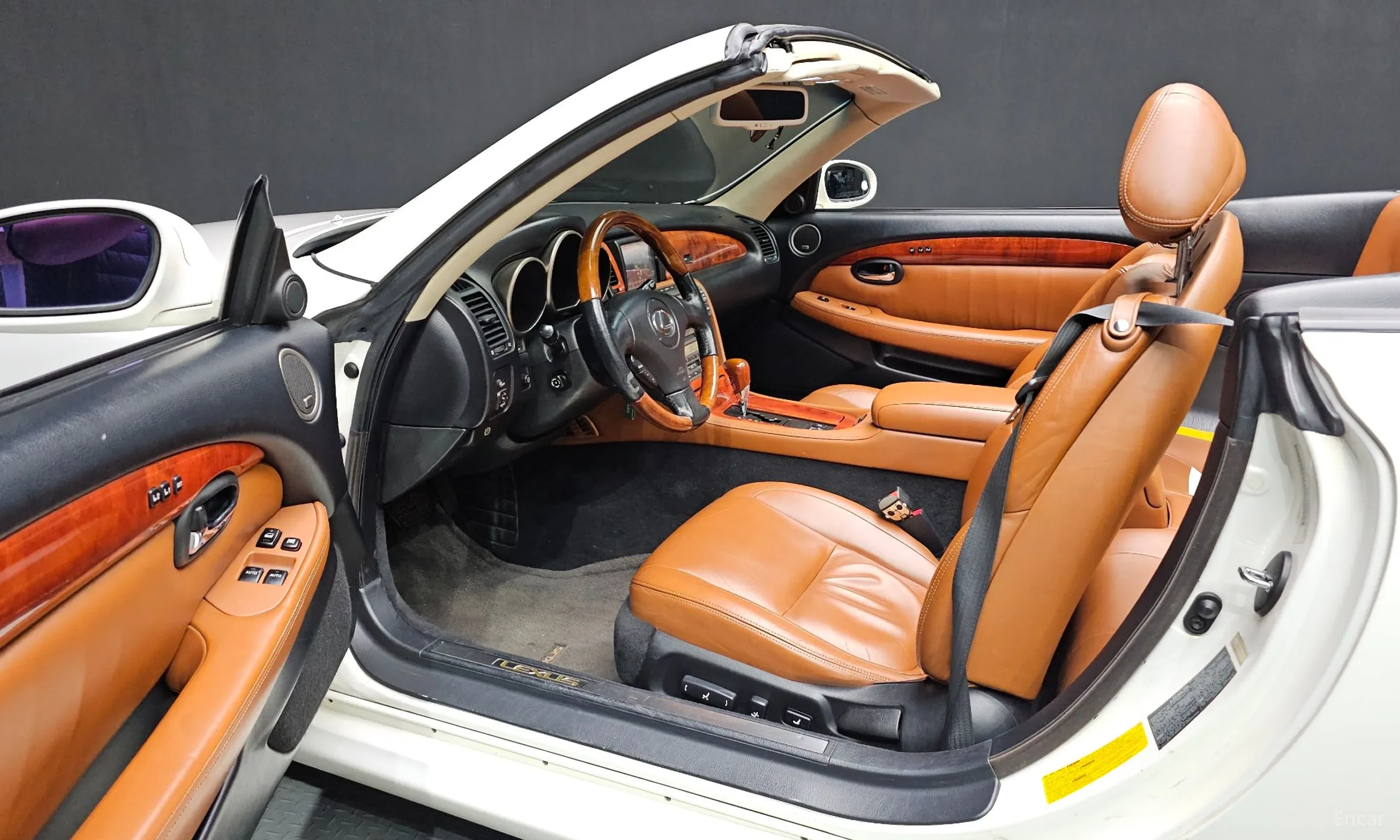 Lexus SC430 превью 10