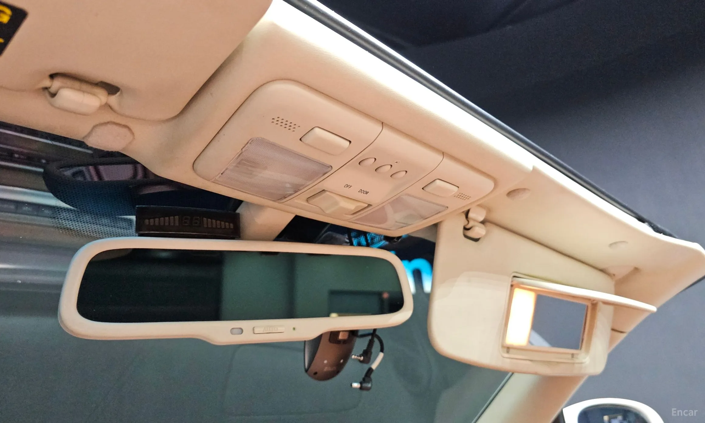 Lexus SC430 превью 17