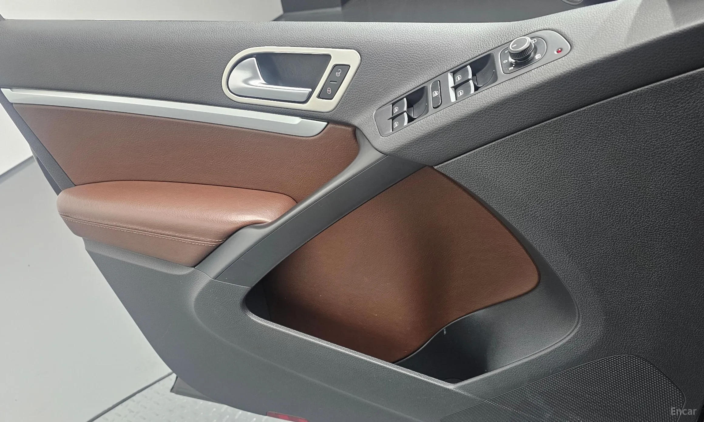 Volkswagen New Tiguan превью 14