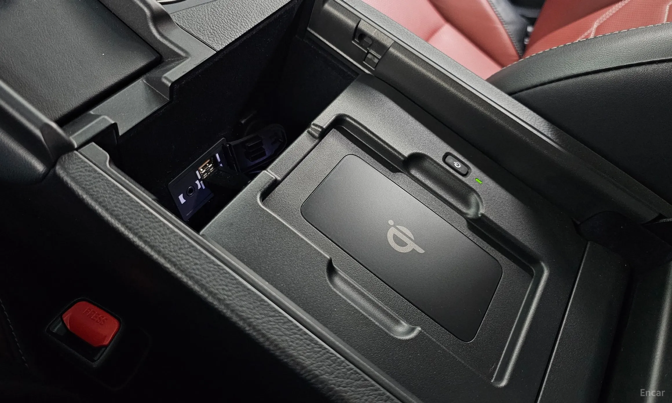 Lexus NX300h превью 19