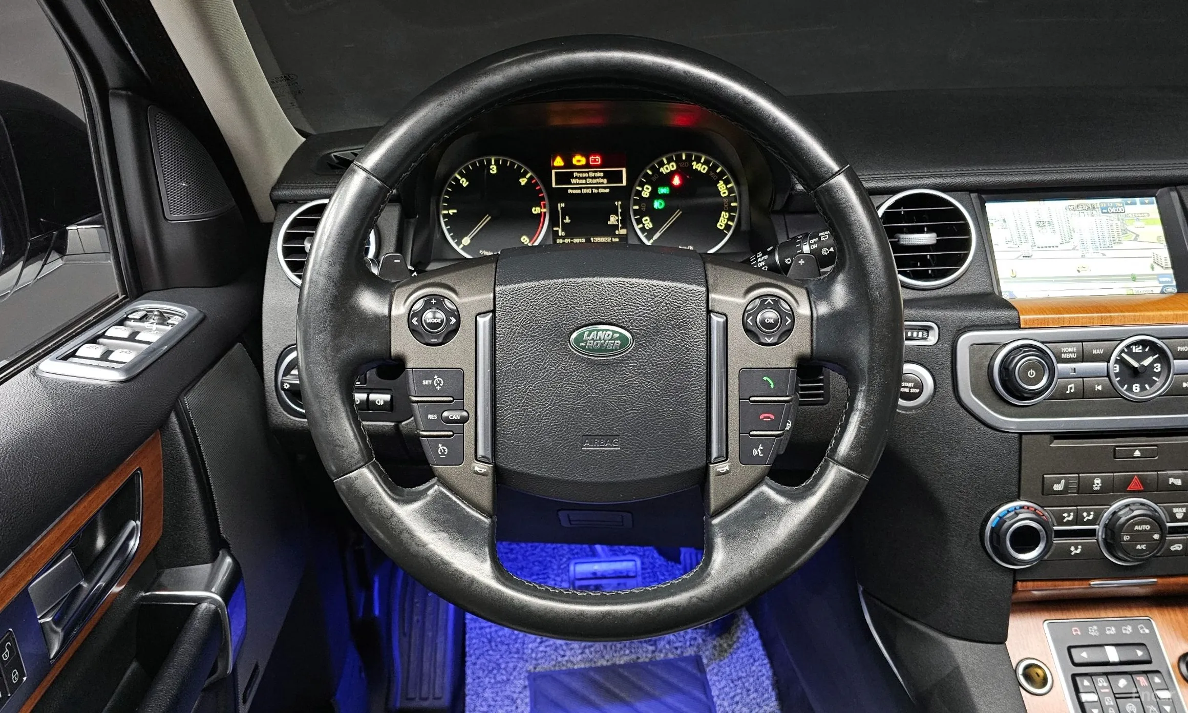 Land Rover Discovery 4 превью 13