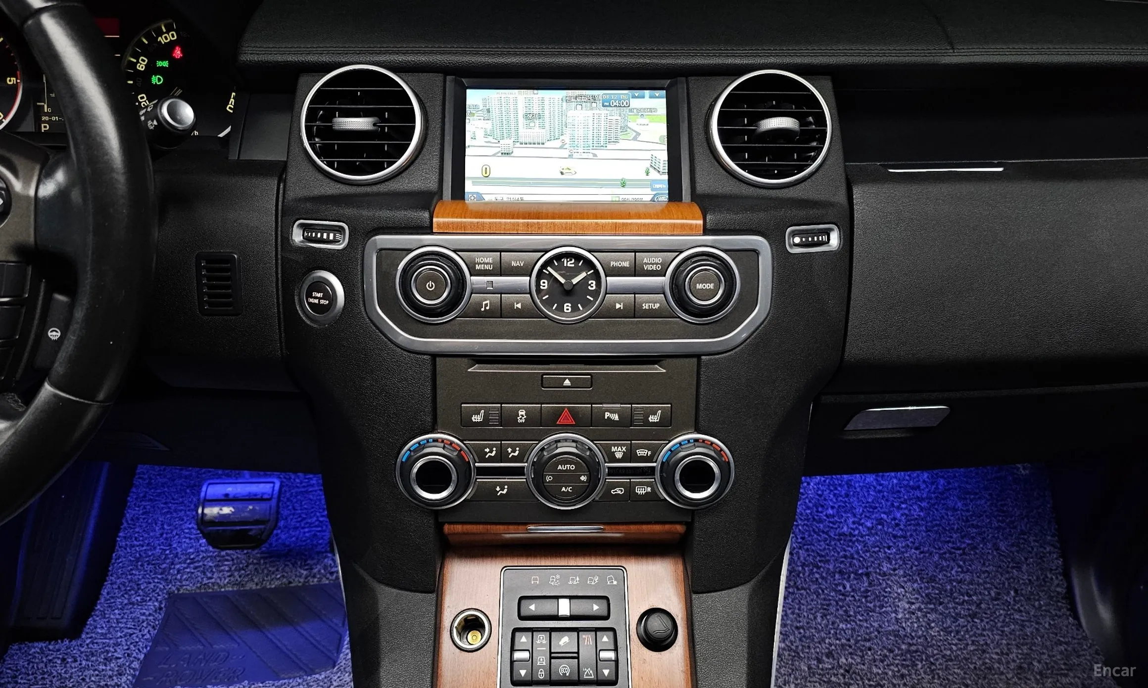 Land Rover Discovery 4 превью 15