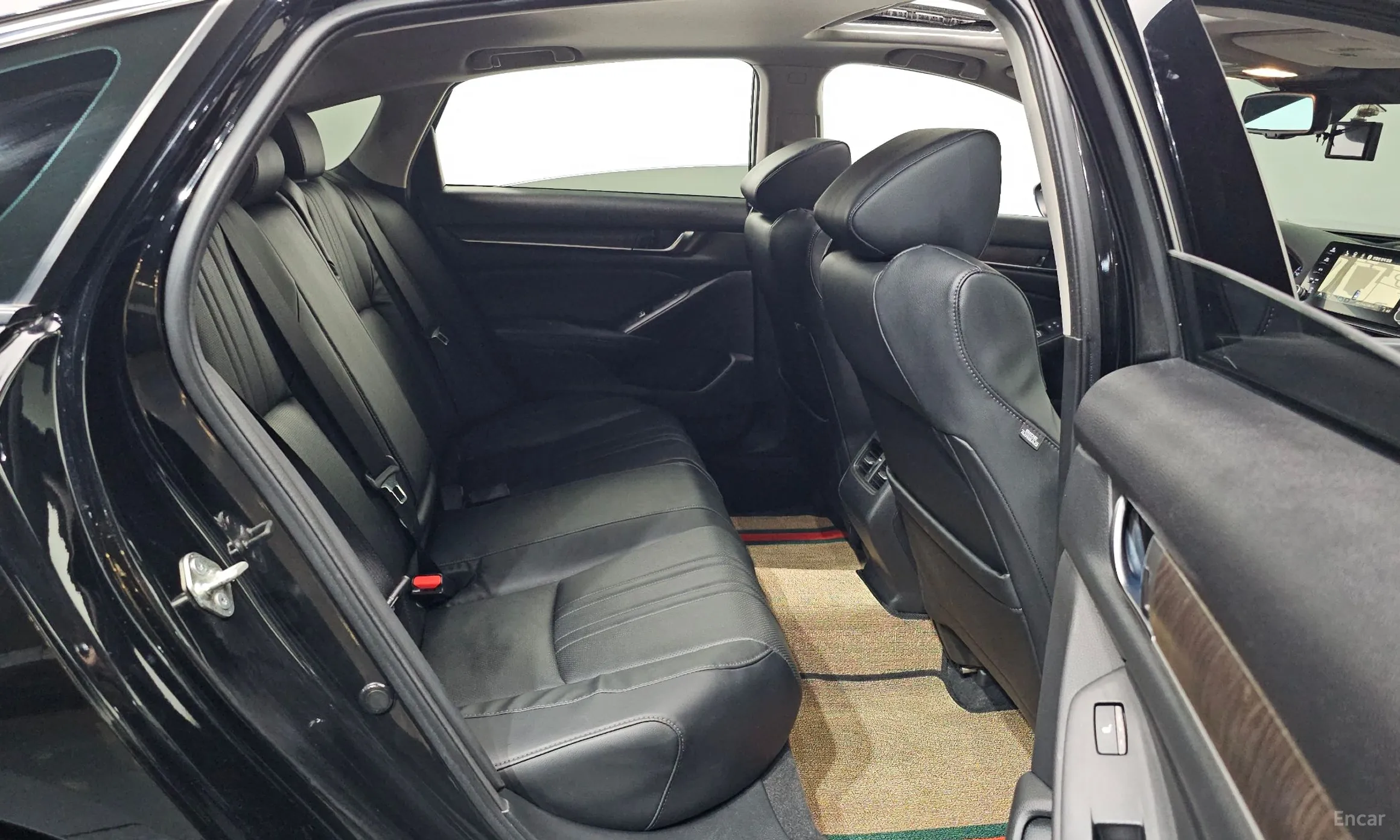 Honda Accord 10th Generation превью 12