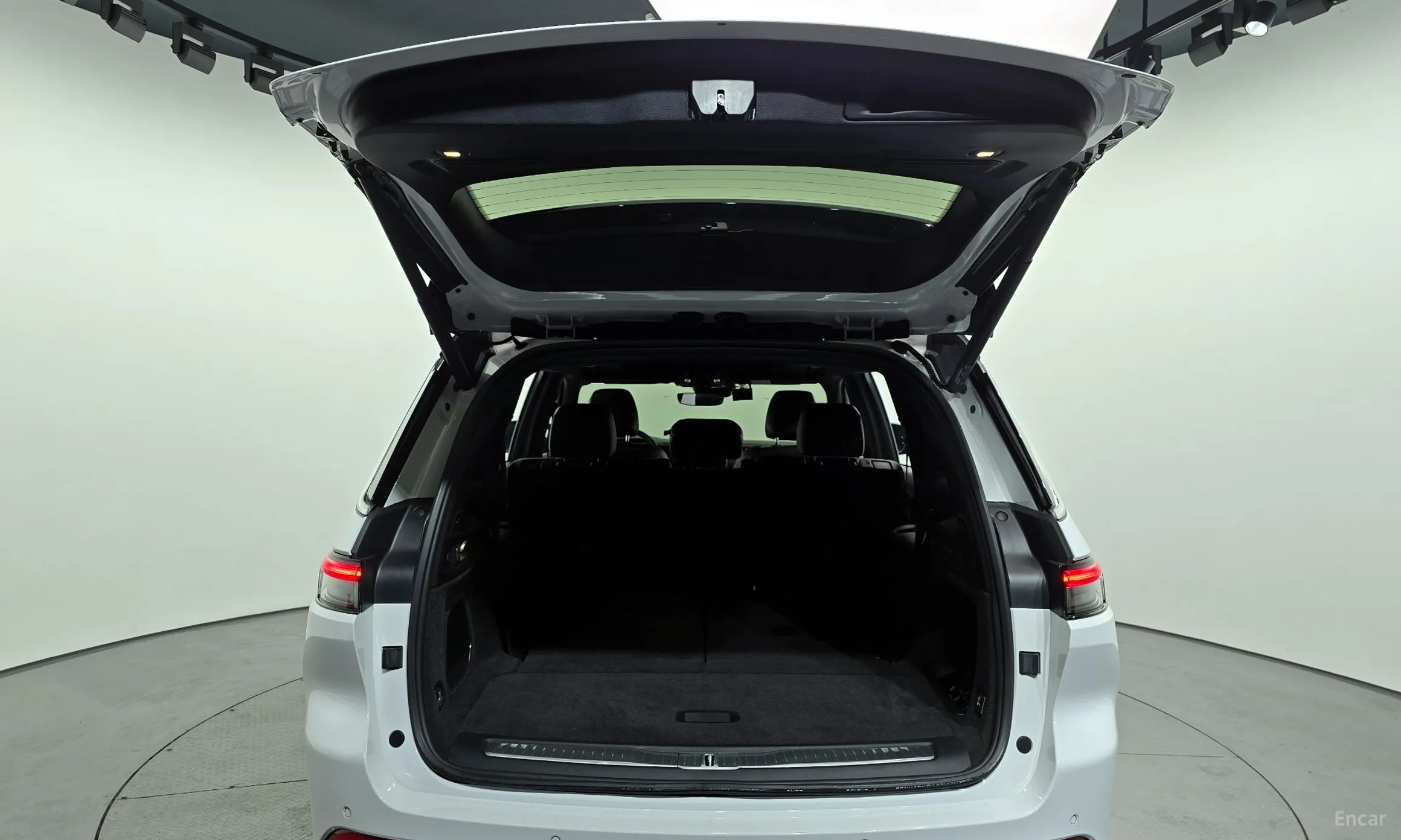 Jeep Grand Cherokee (WL) превью 20