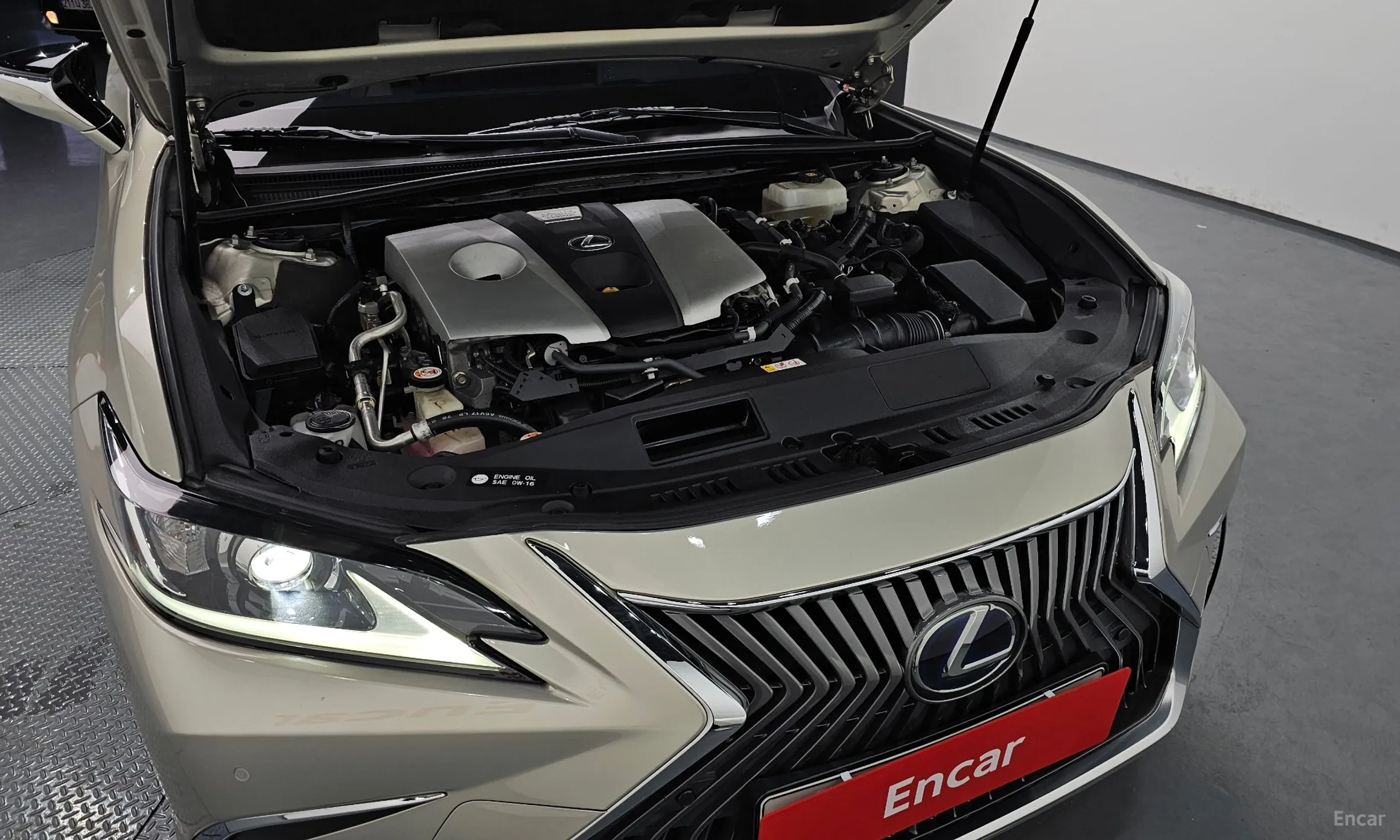 Lexus ES300h 7th Generation превью 6