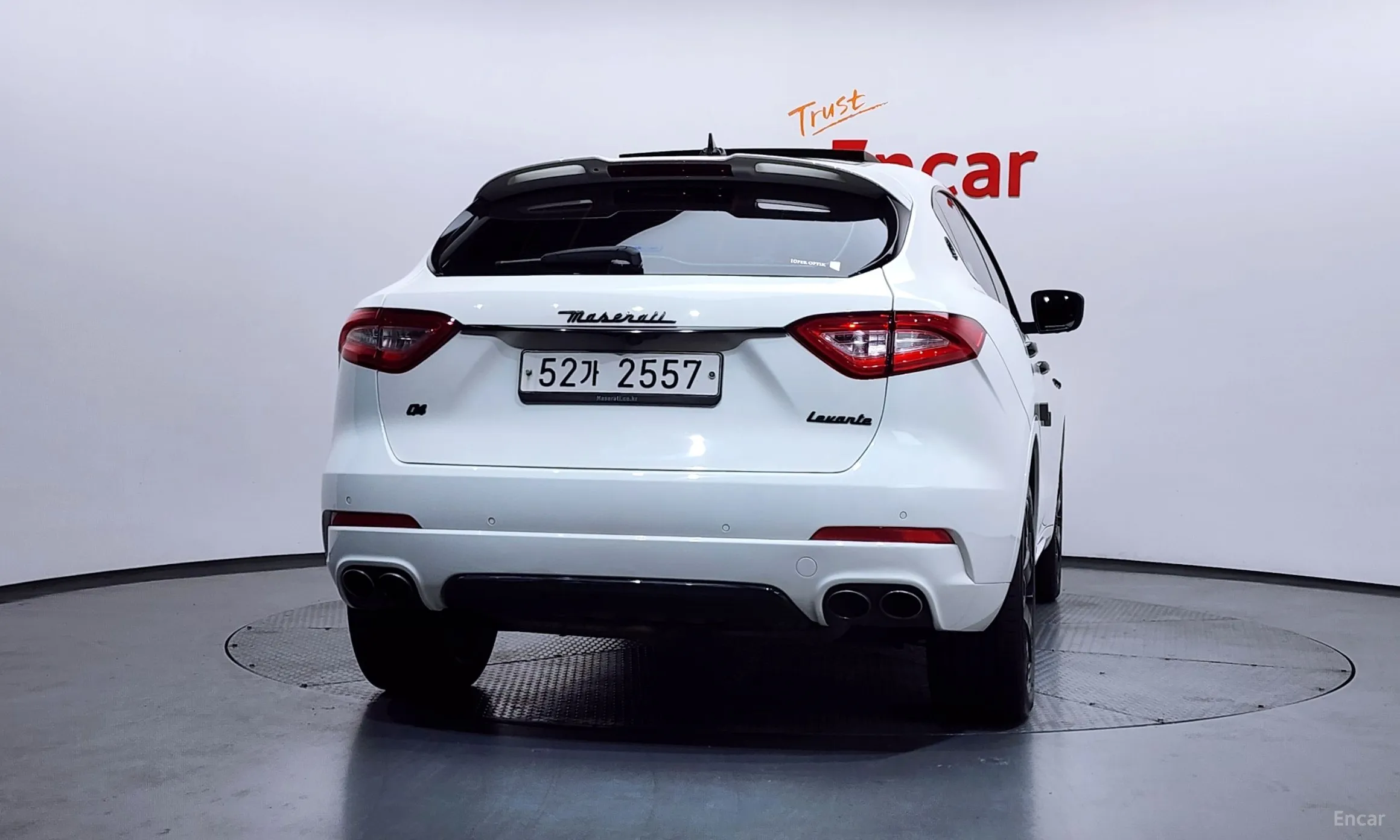Maserati Levante превью 4