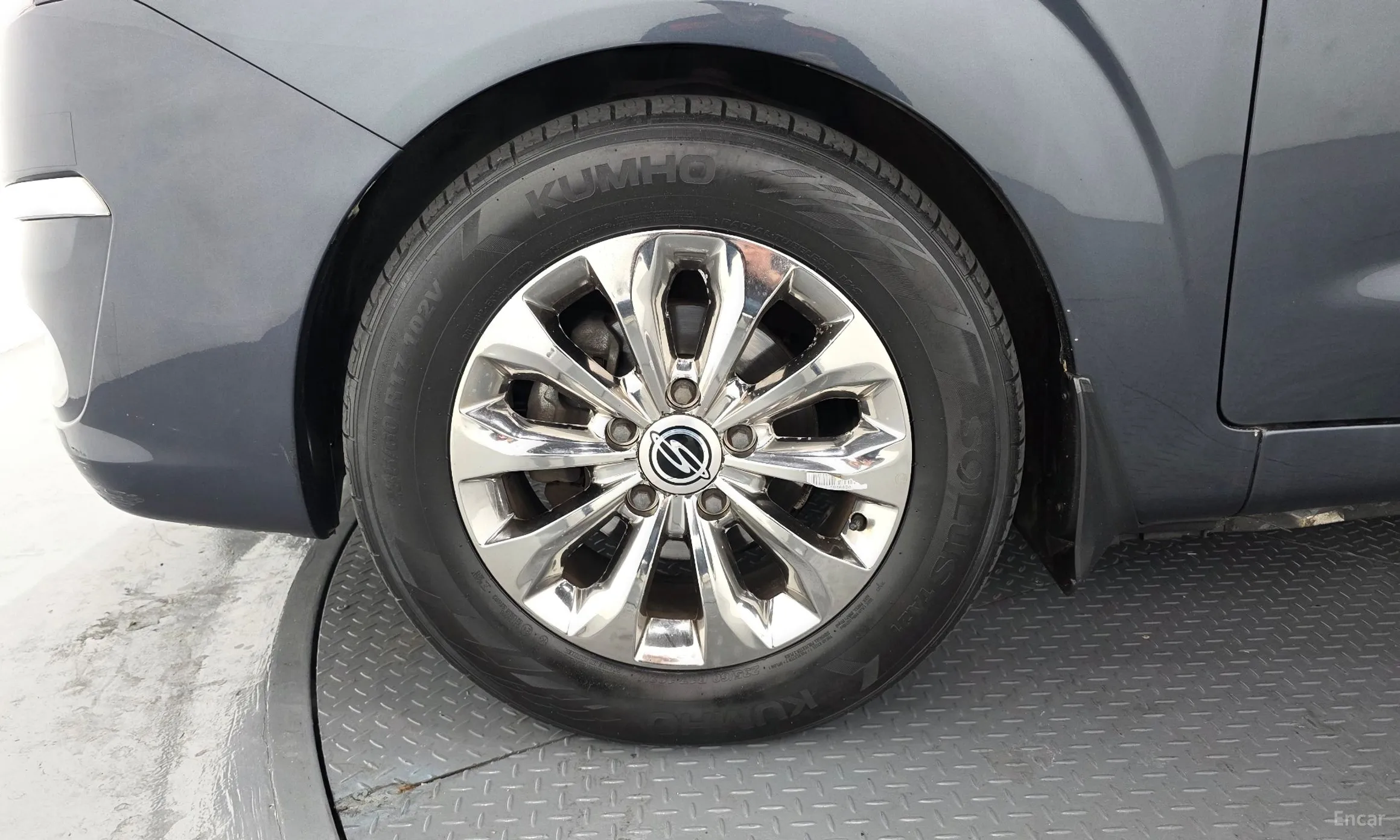 KG Mobility (SsangYong) Korando Turismo превью 5