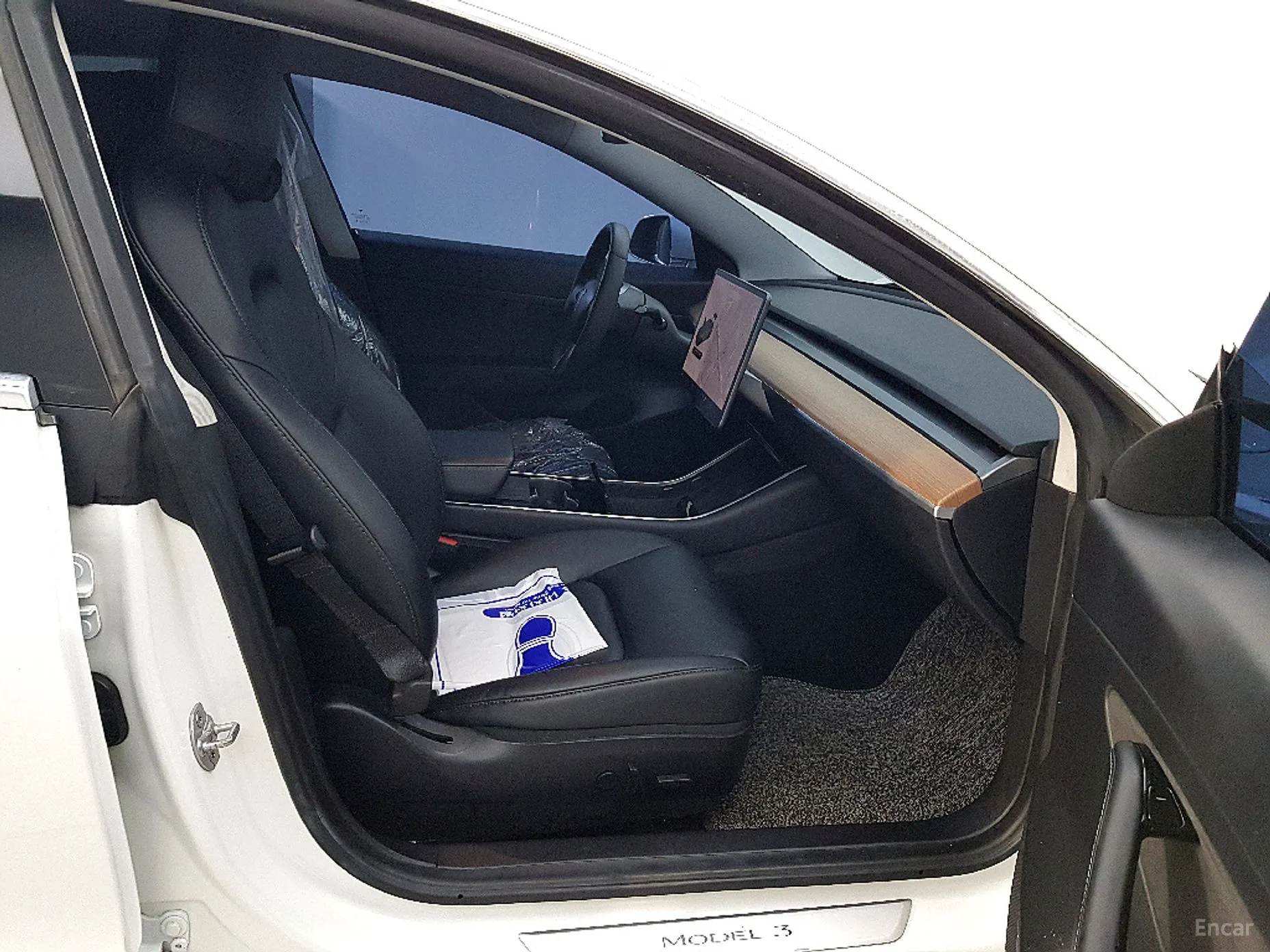 Tesla Model 3 превью 15