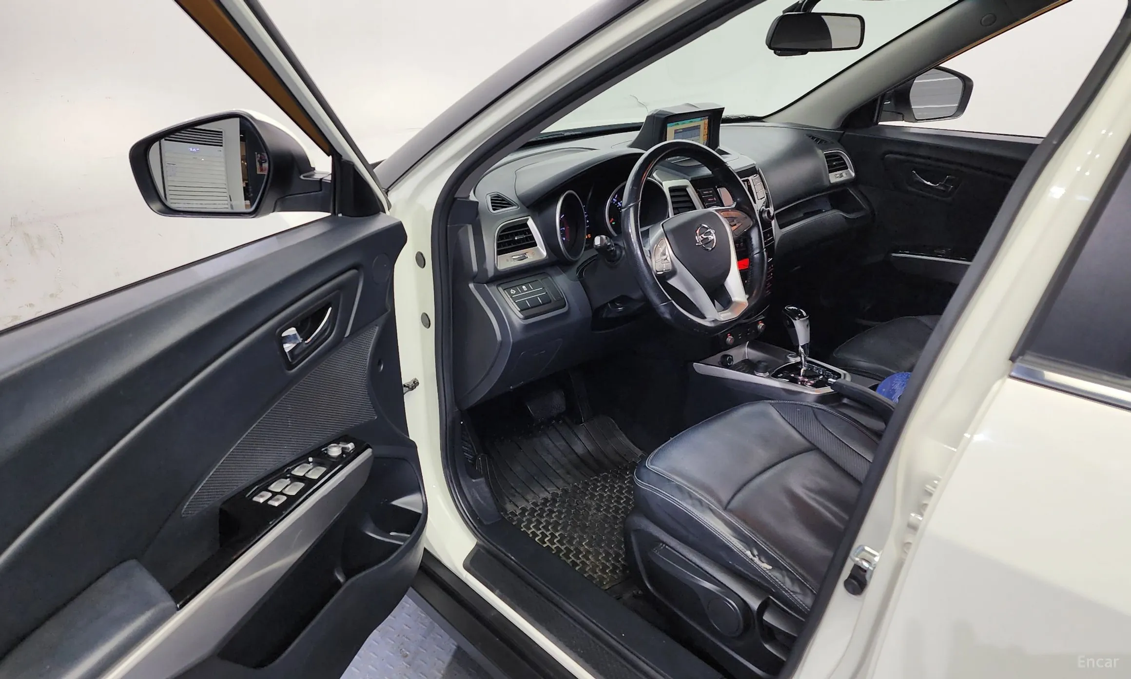 KG Mobility (SsangYong) Tivoli, Lazio превью 10