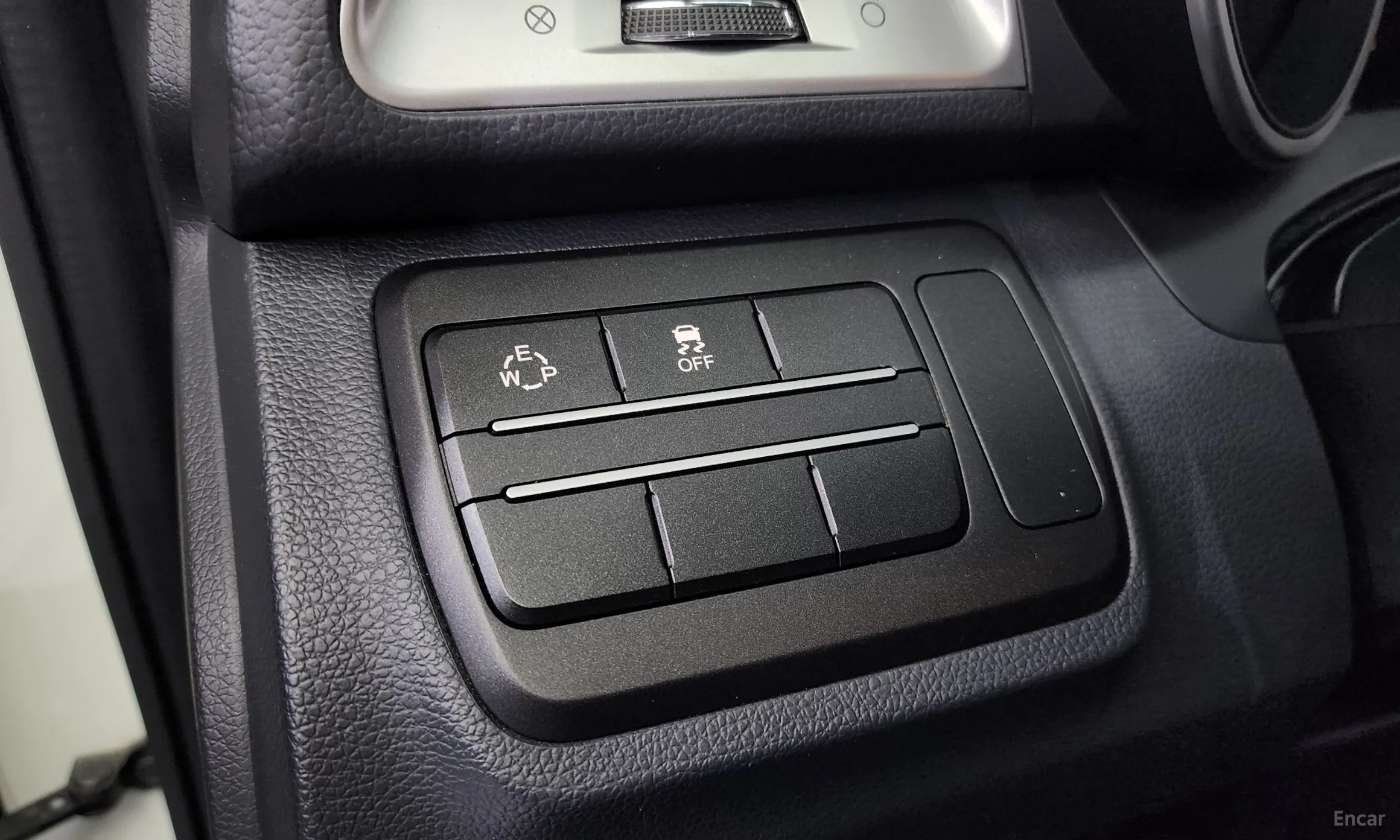 KG Mobility (SsangYong) Tivoli, Lazio превью 15