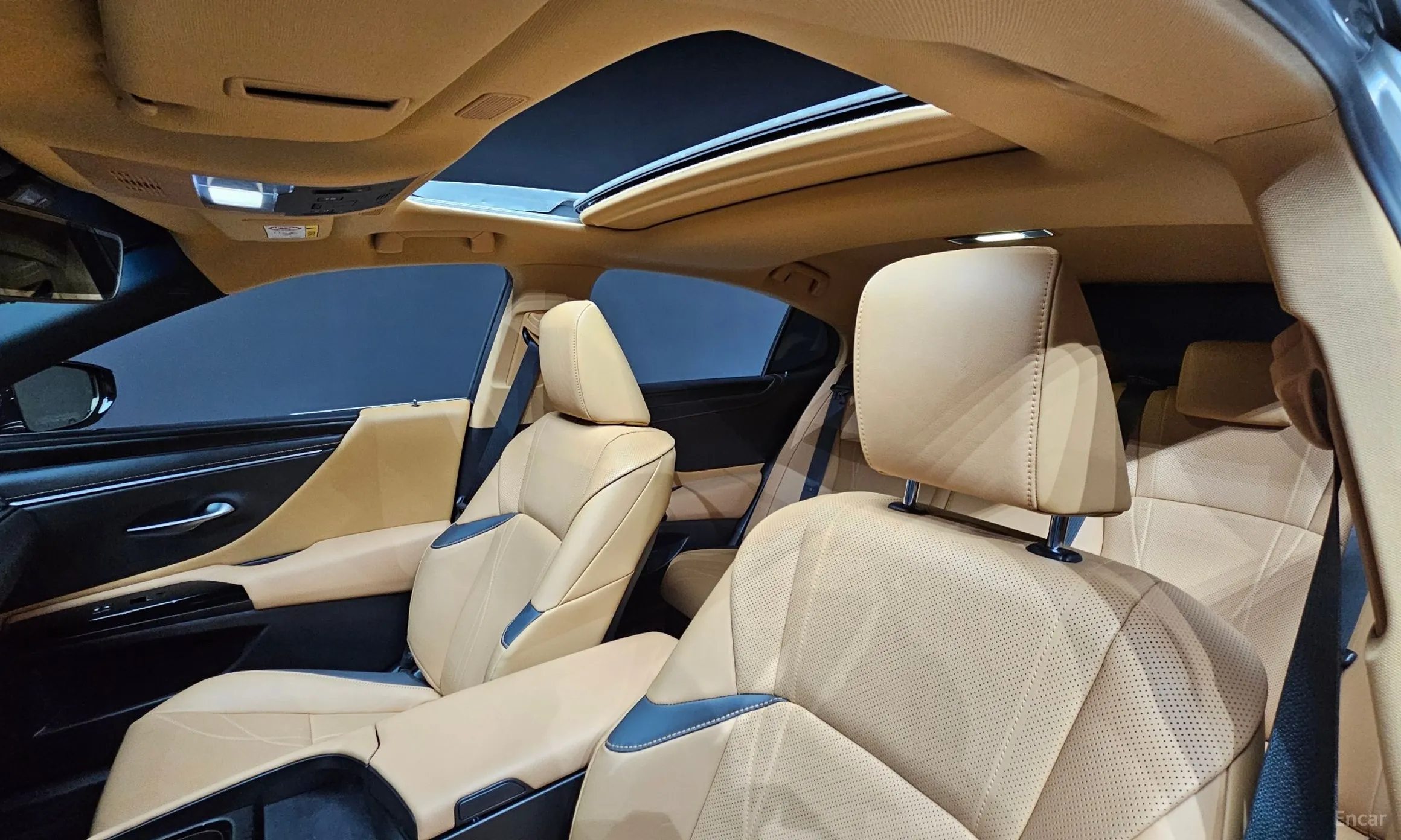 Lexus ES300h 7th Generation превью 18
