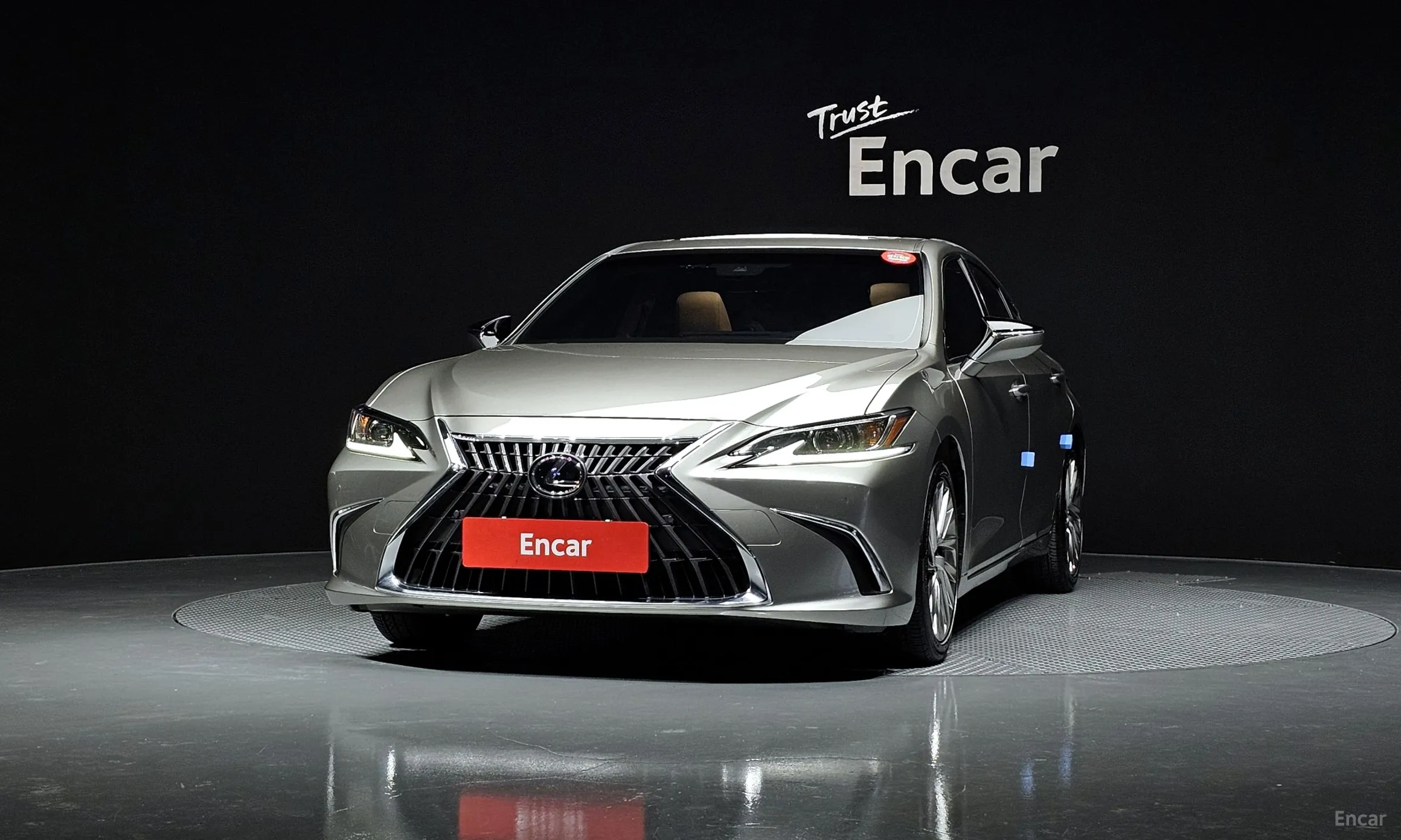 Lexus ES300h 7th Generation превью 3