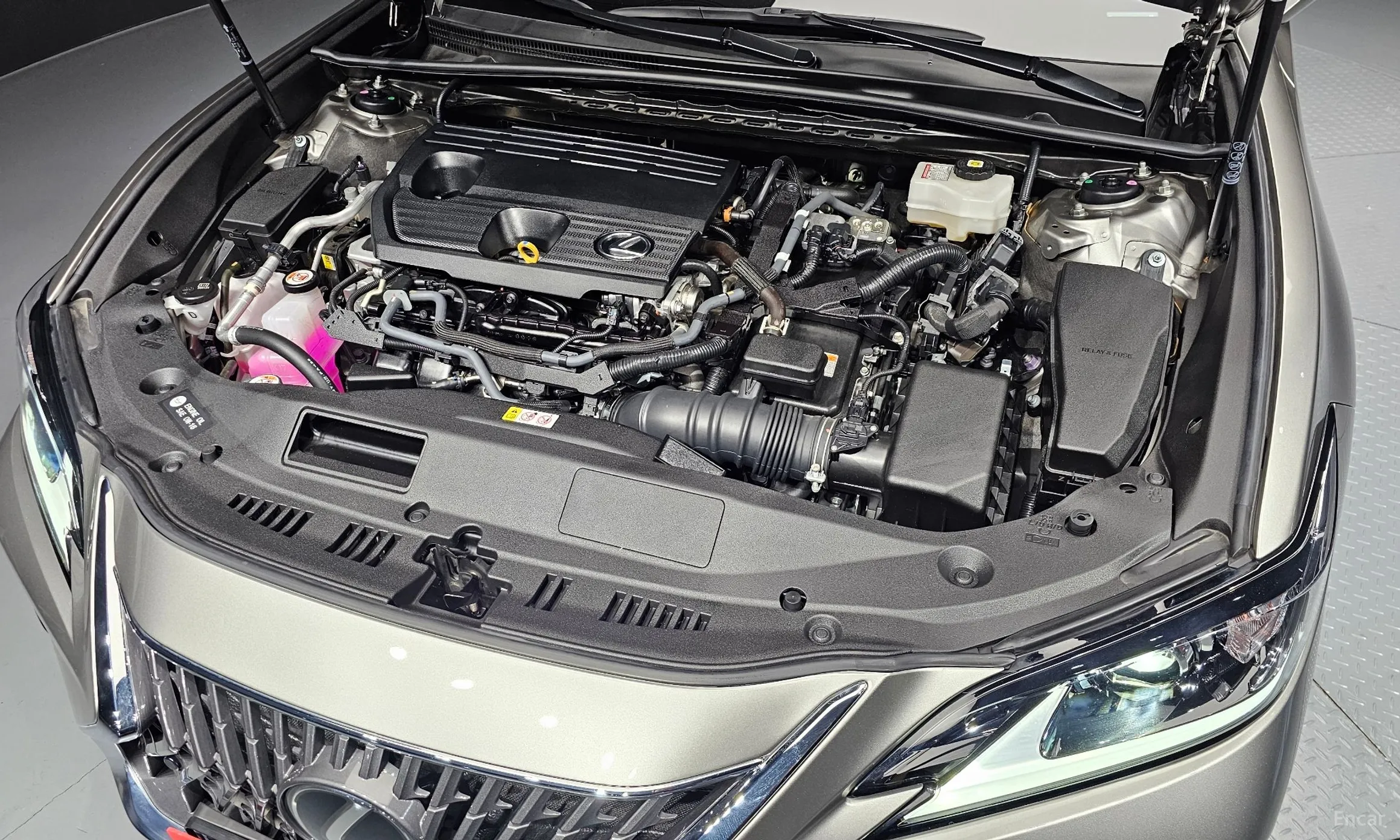 Lexus ES300h 7th Generation превью 6