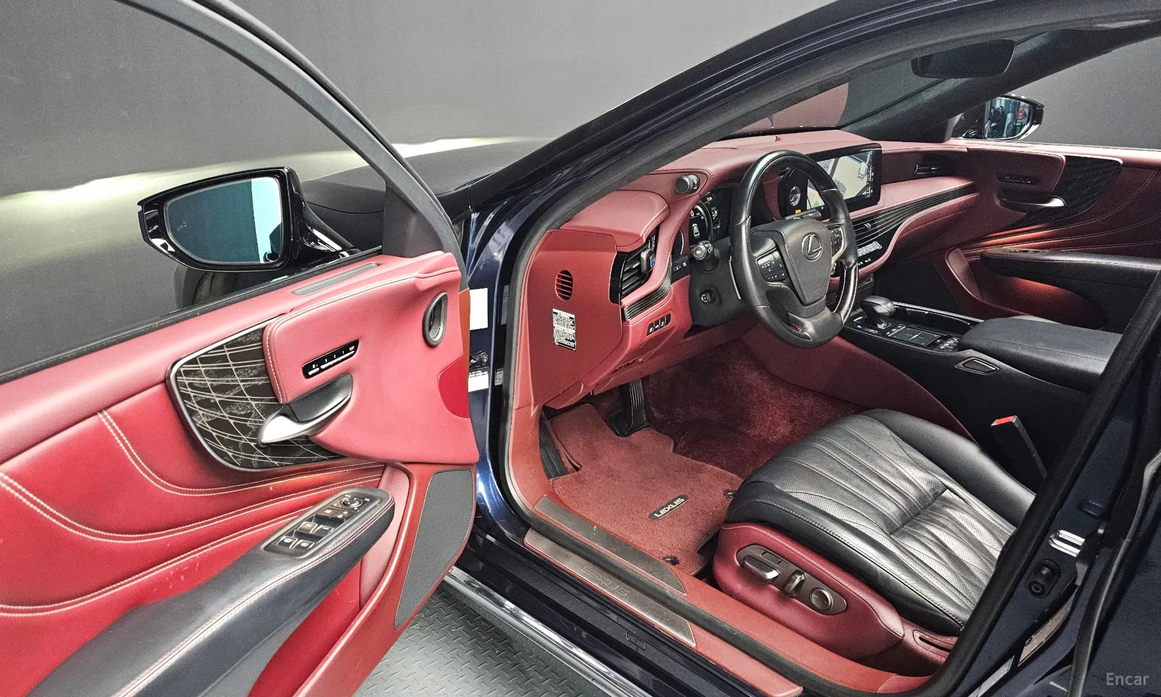 Lexus LS500h Gen 5 превью 11