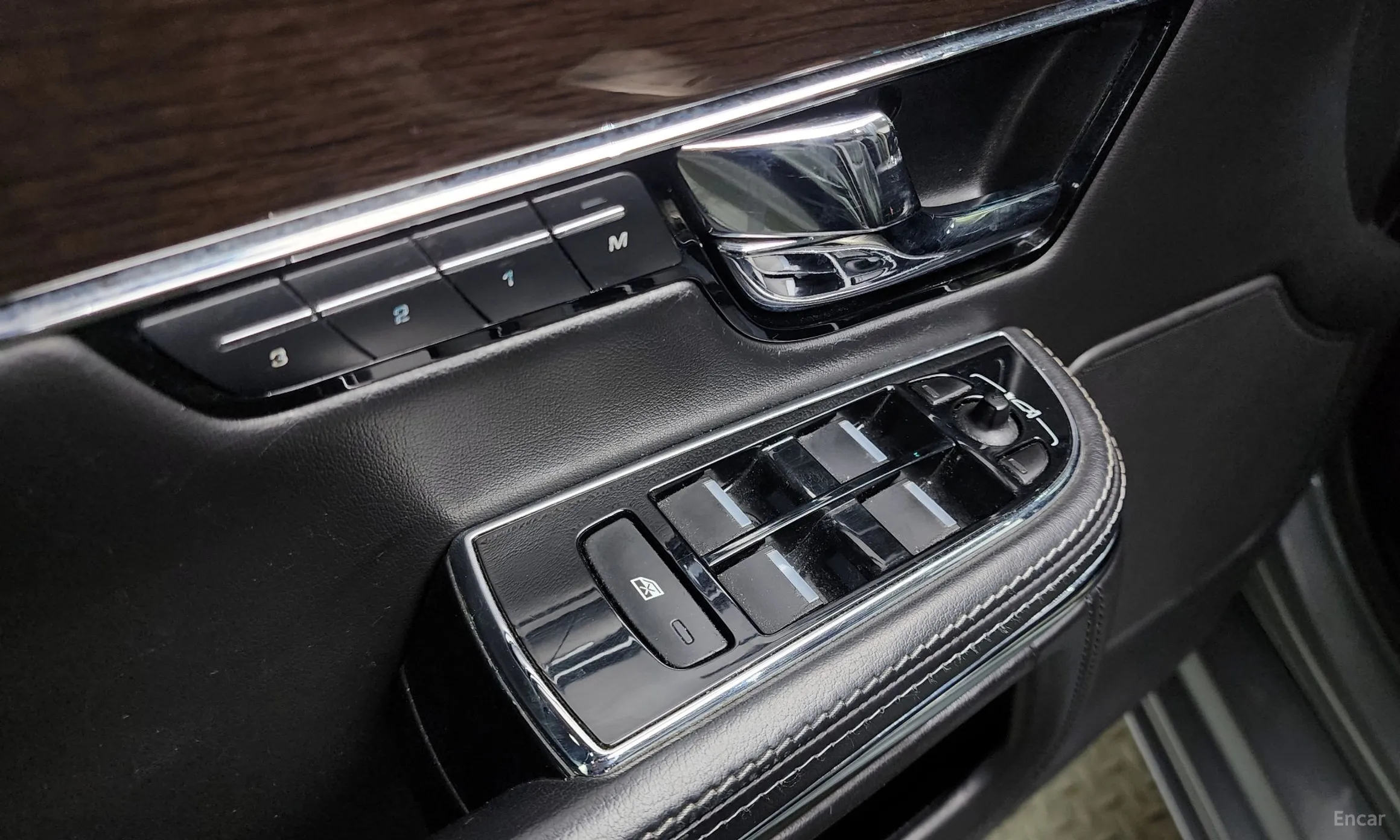 Jaguar All New XJ превью 13