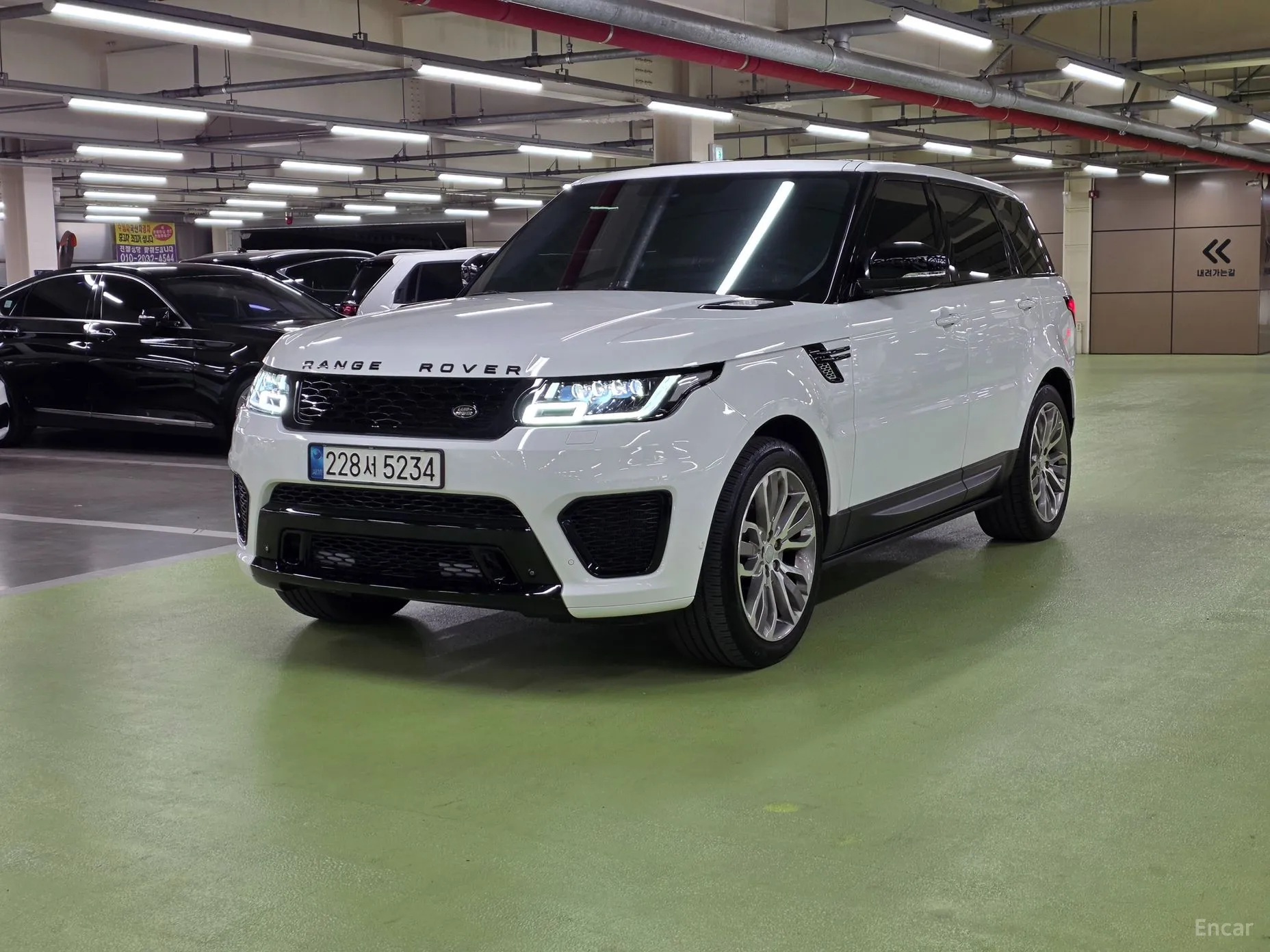 Land Rover Range Rover Sport 2nd Generation