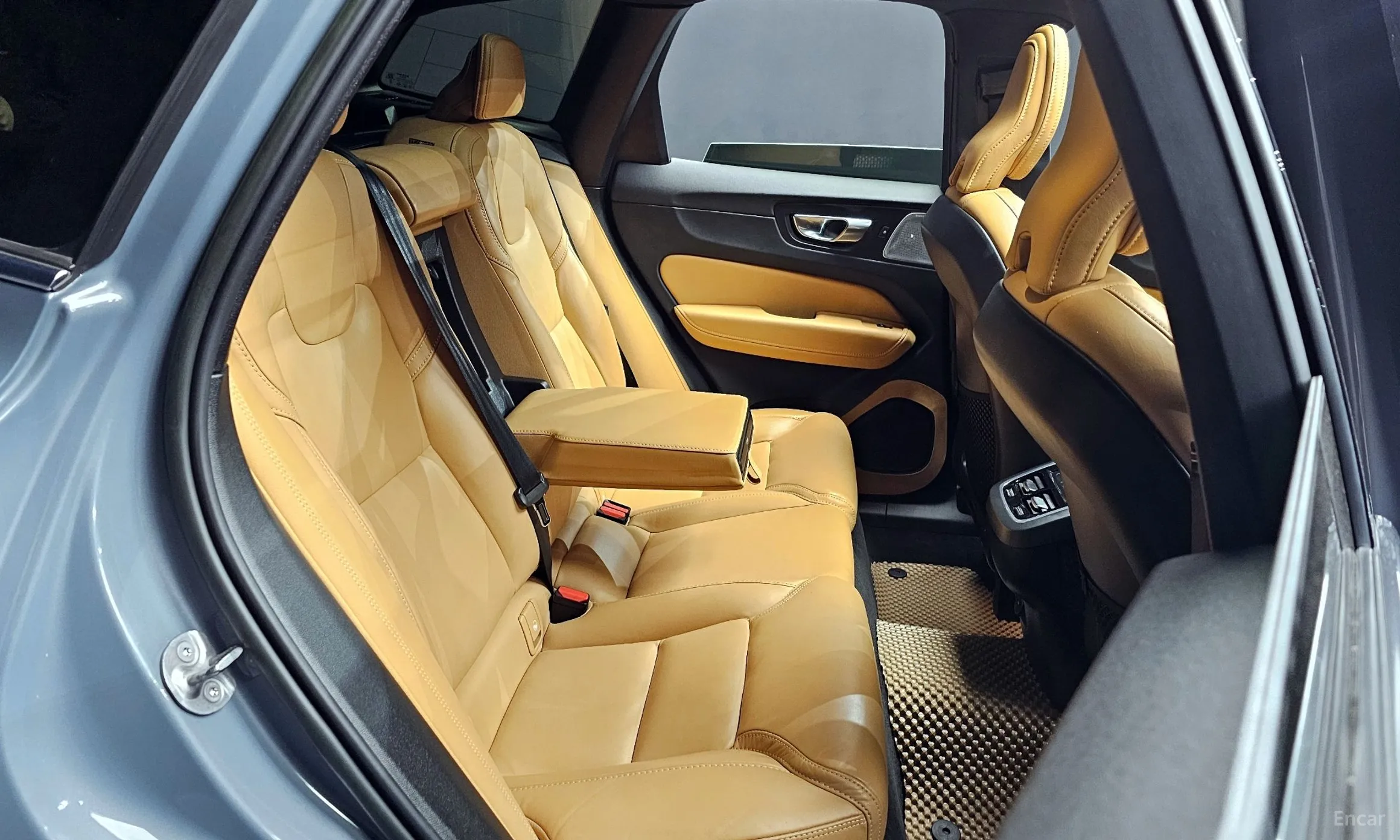 Volvo XC60 Gen 2 превью 12