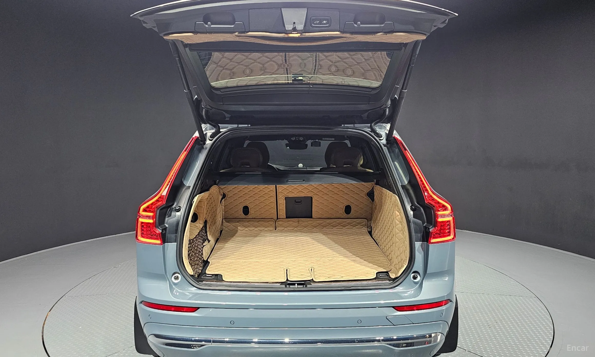 Volvo XC60 Gen 2 превью 20