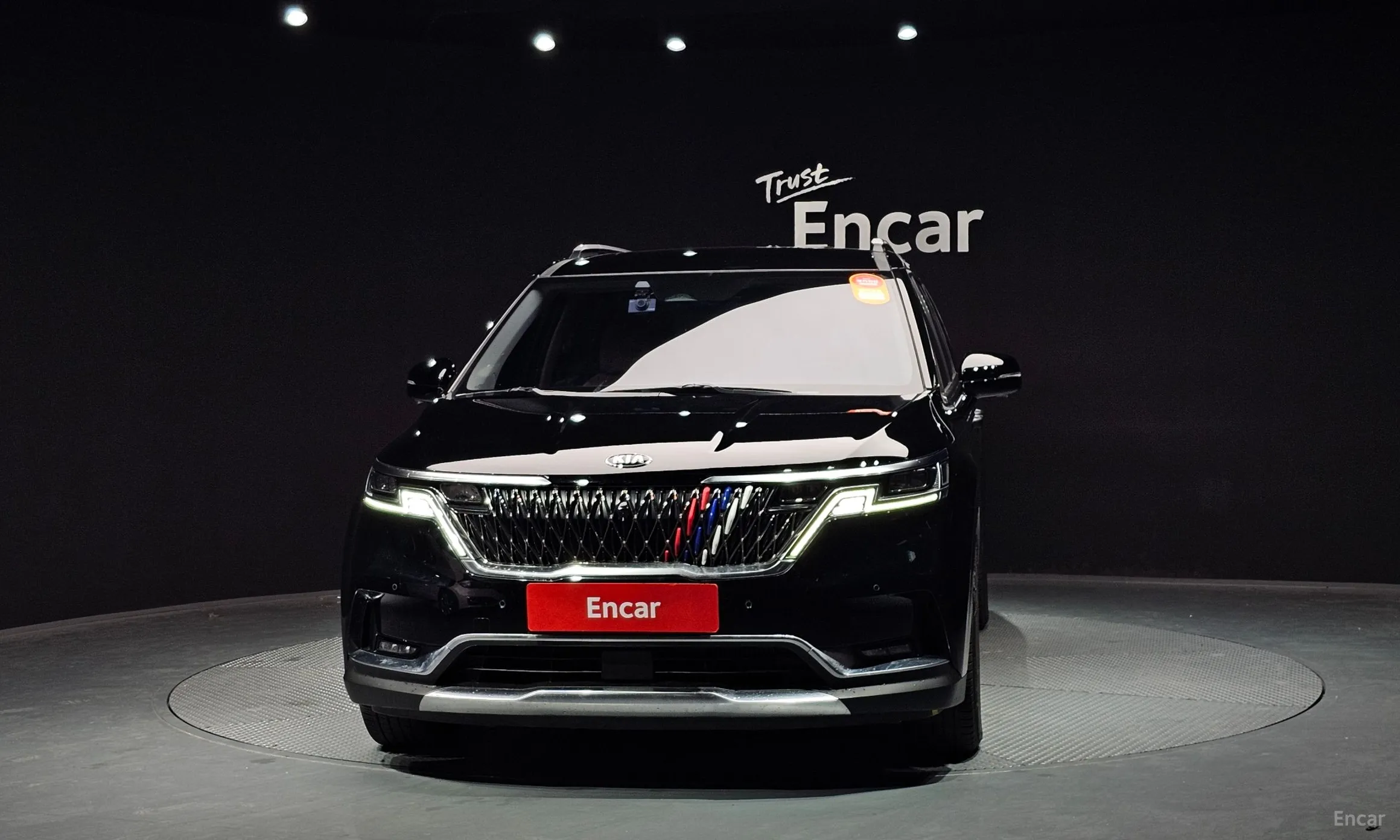 Kia Carnival Gen 4 превью 3