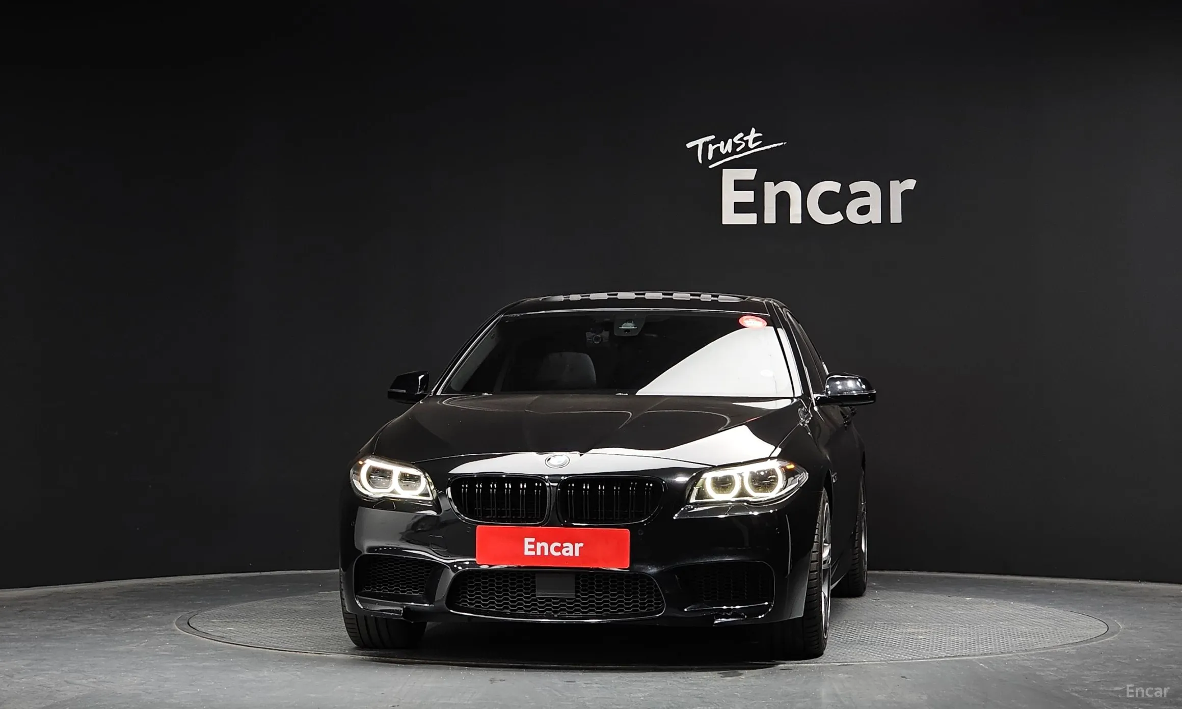 BMW 5 Series (F10) превью 3