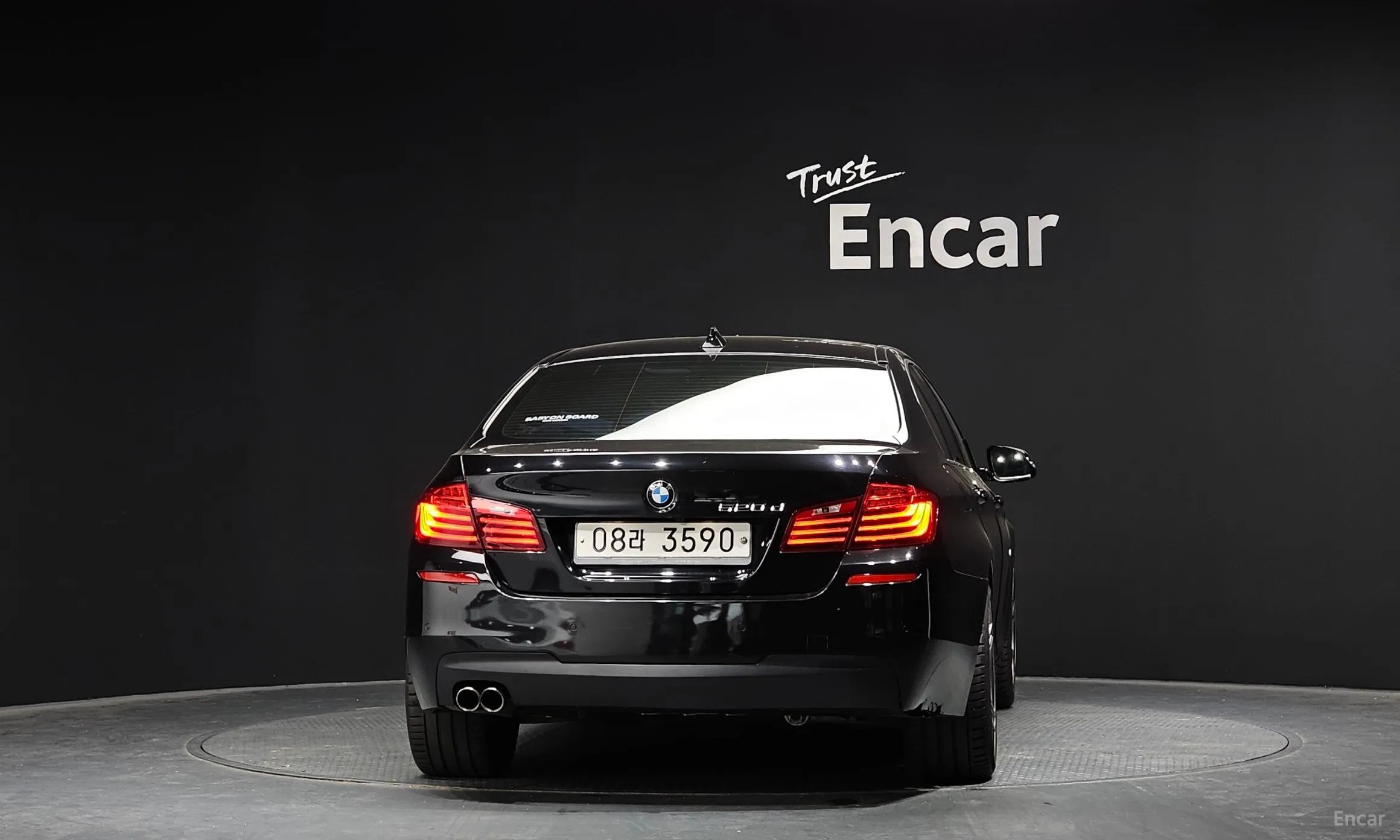 BMW 5 Series (F10) превью 4