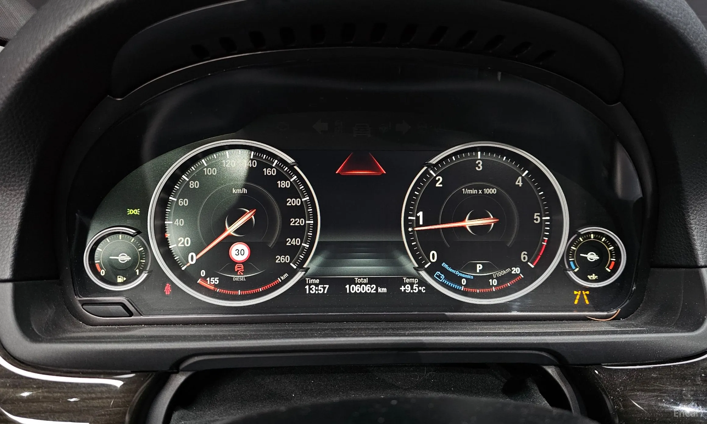 BMW 5 Series (F10) превью 8