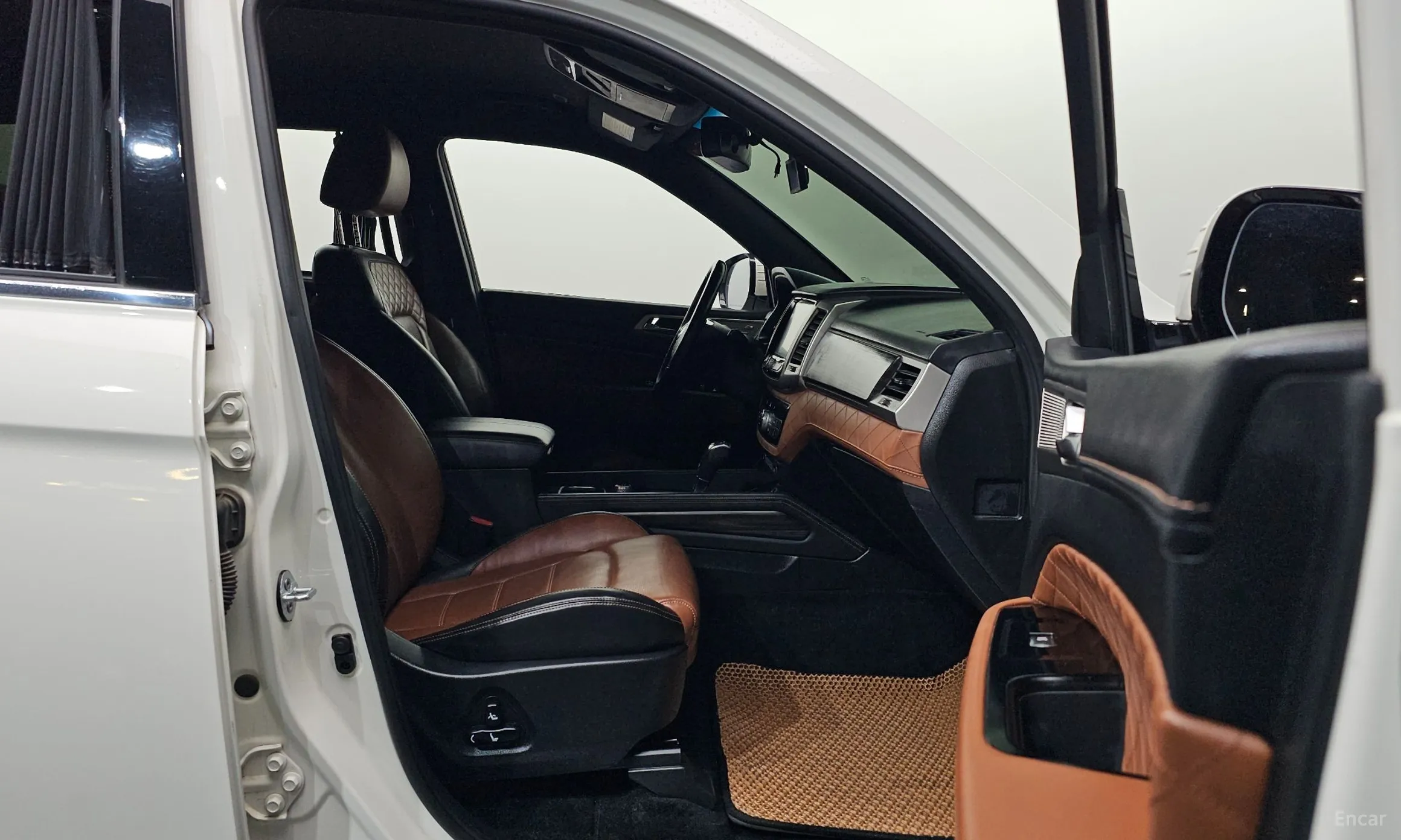 KG Mobility (SsangYong) G4 Rexton превью 11