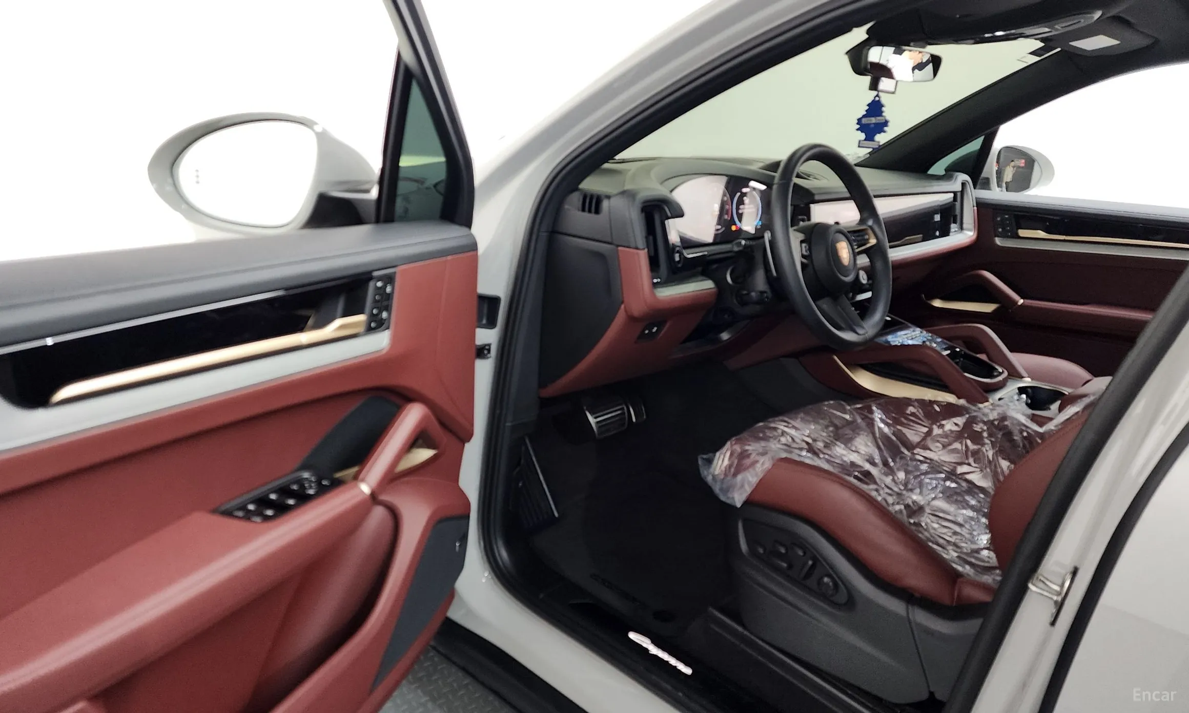 Porsche Cayenne (PO536) превью 10