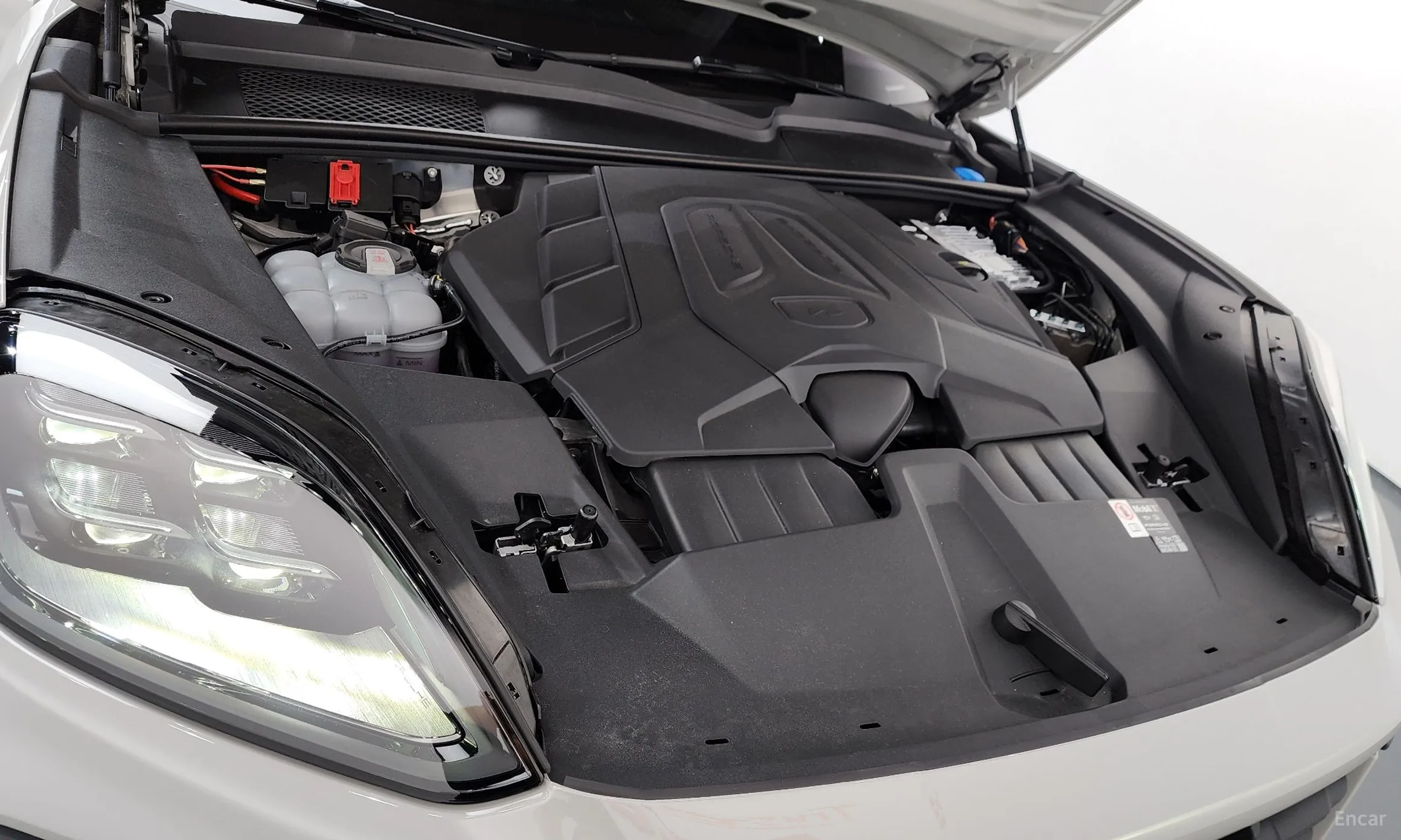 Porsche Cayenne (PO536) превью 6