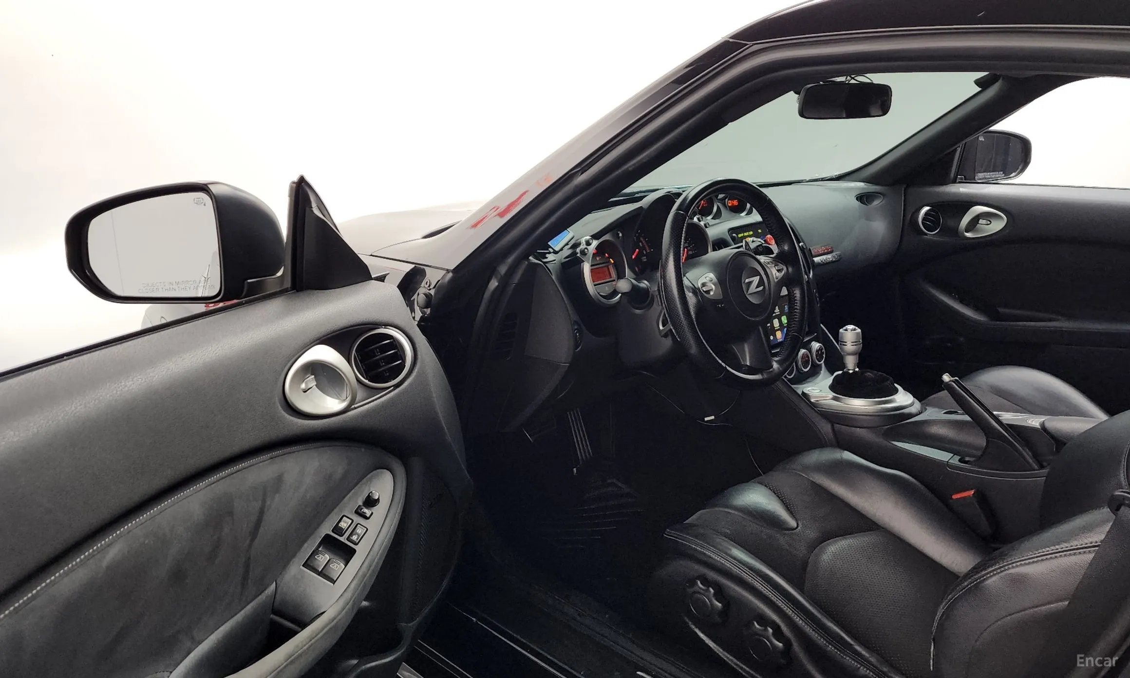 Nissan 370Z превью 10