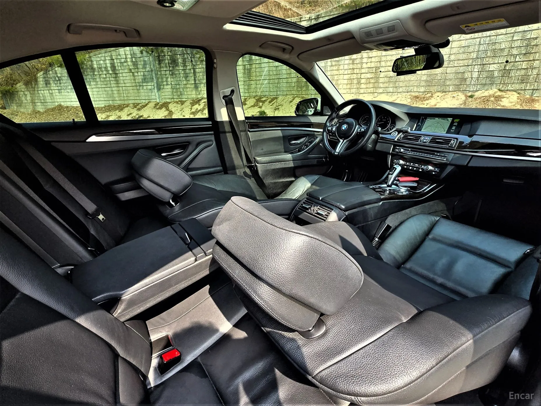 BMW 5 Series (F10) превью 10