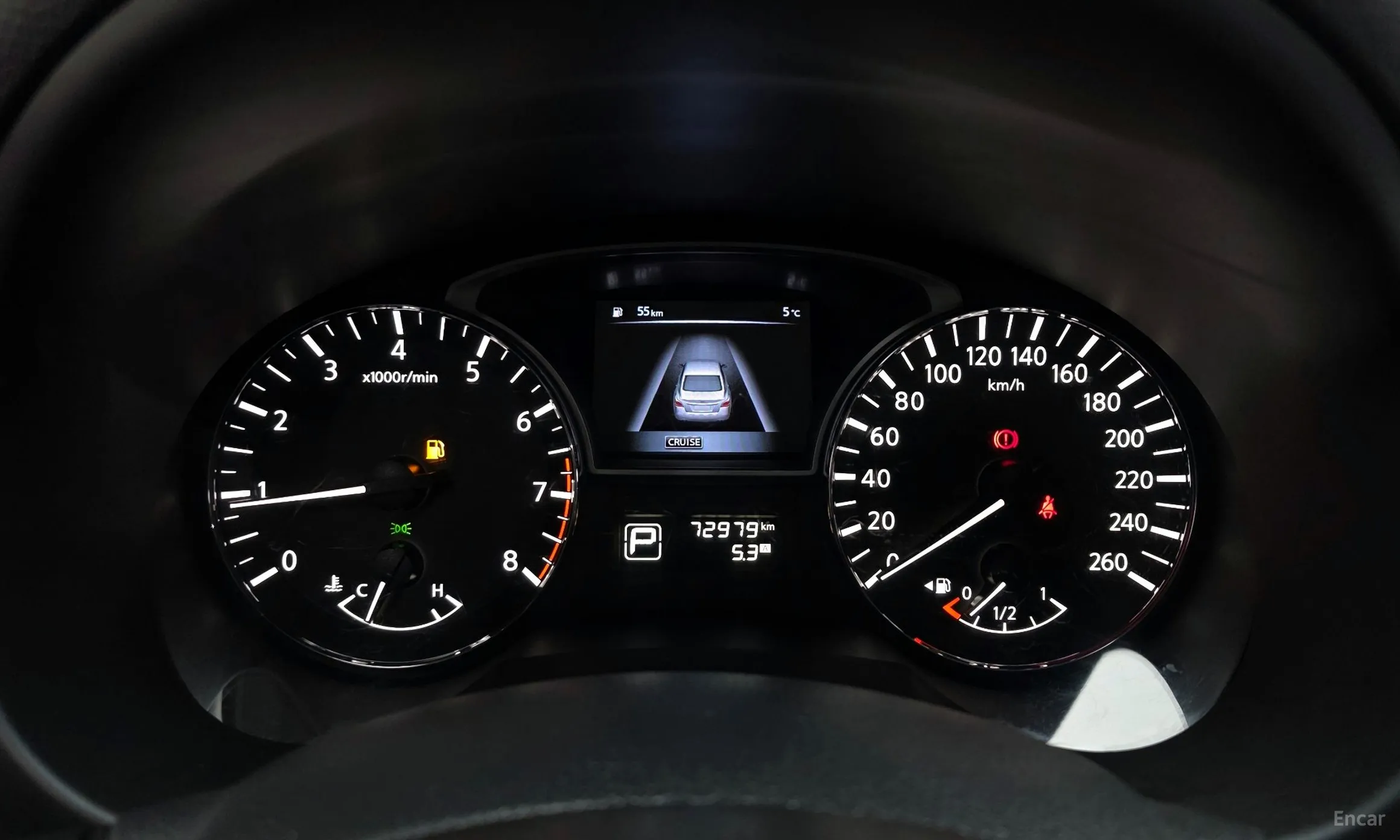 Nissan Altima превью 8