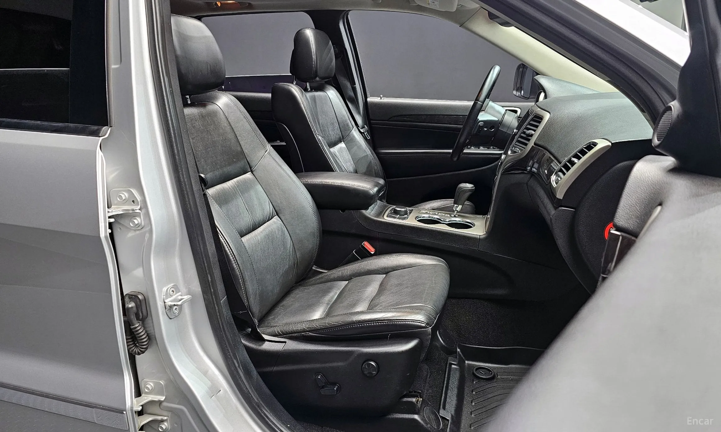 Jeep Grand Cherokee превью 10