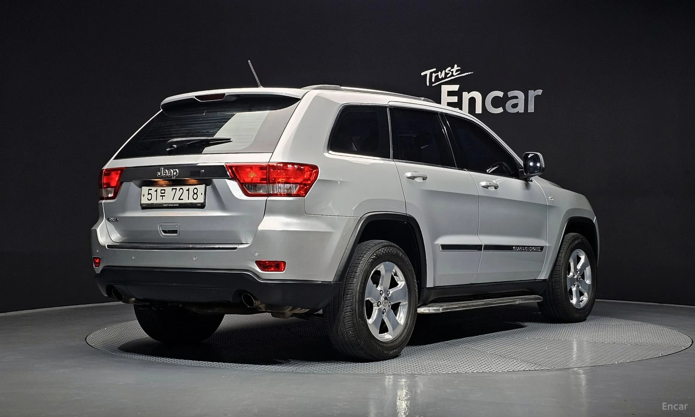 Jeep Grand Cherokee превью 2