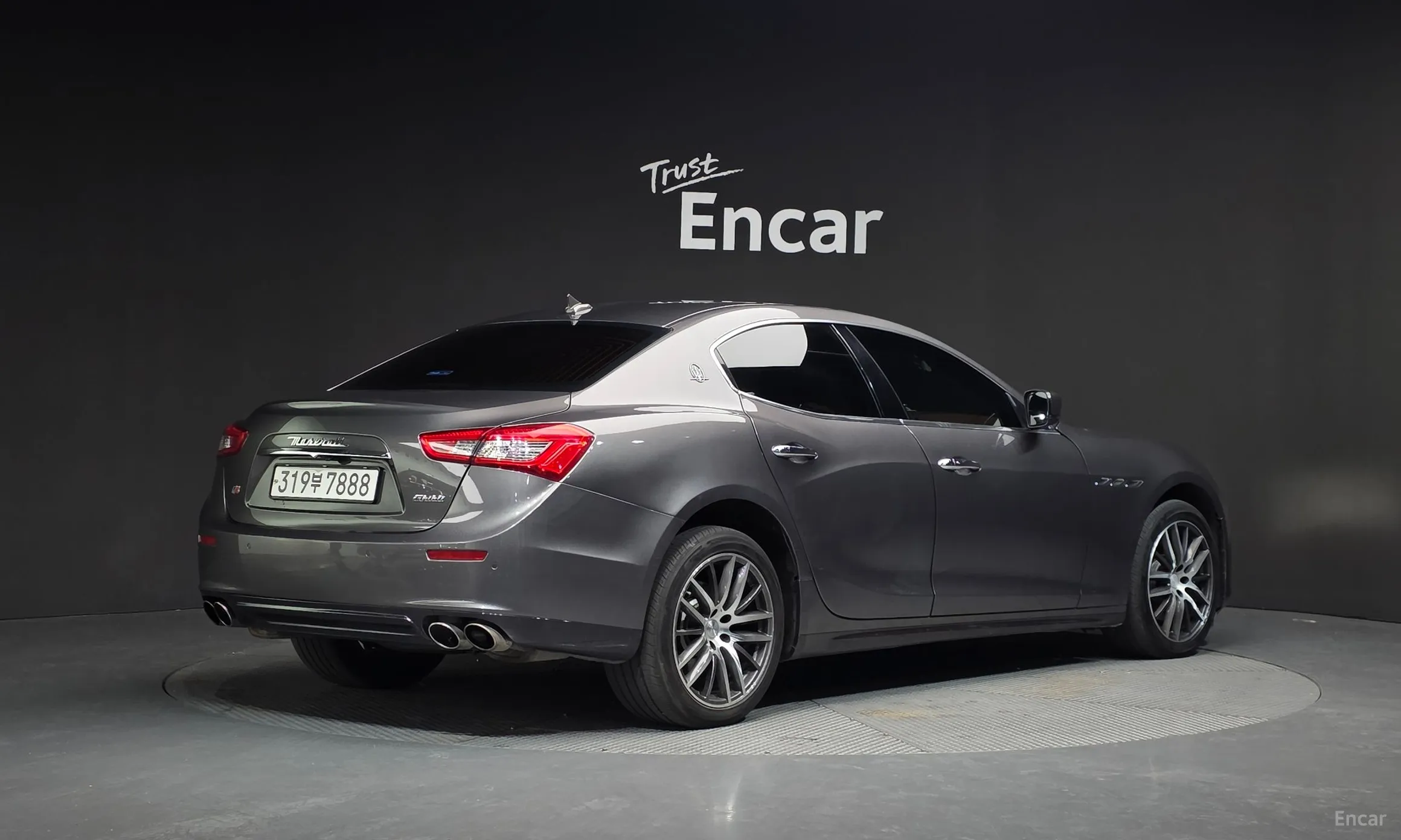 Maserati Ghibli превью 2