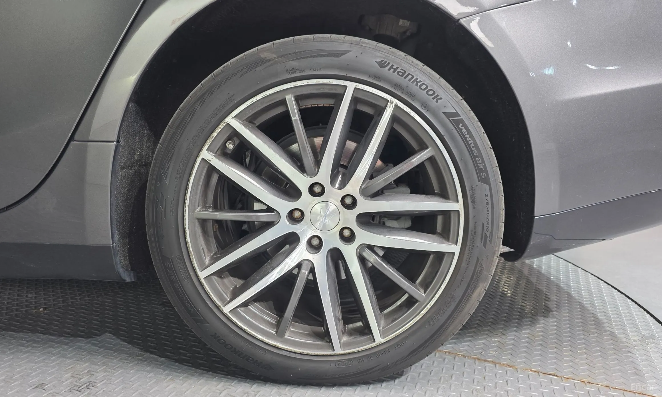 Maserati Ghibli превью 5