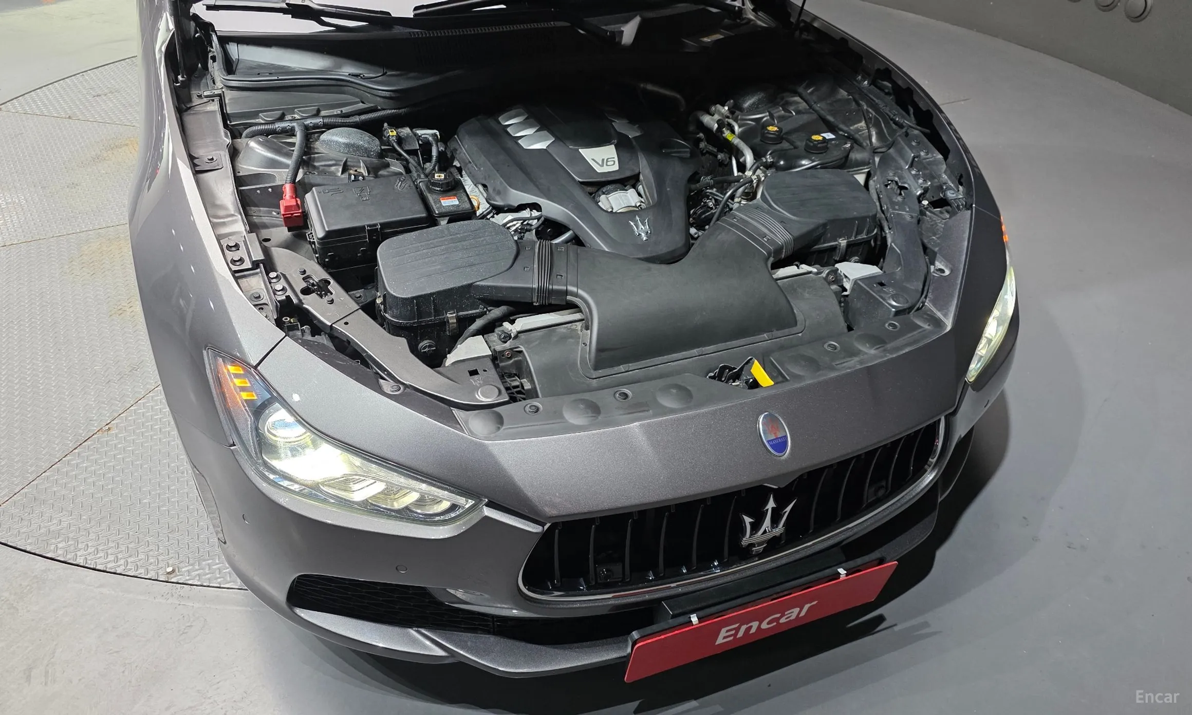 Maserati Ghibli превью 6
