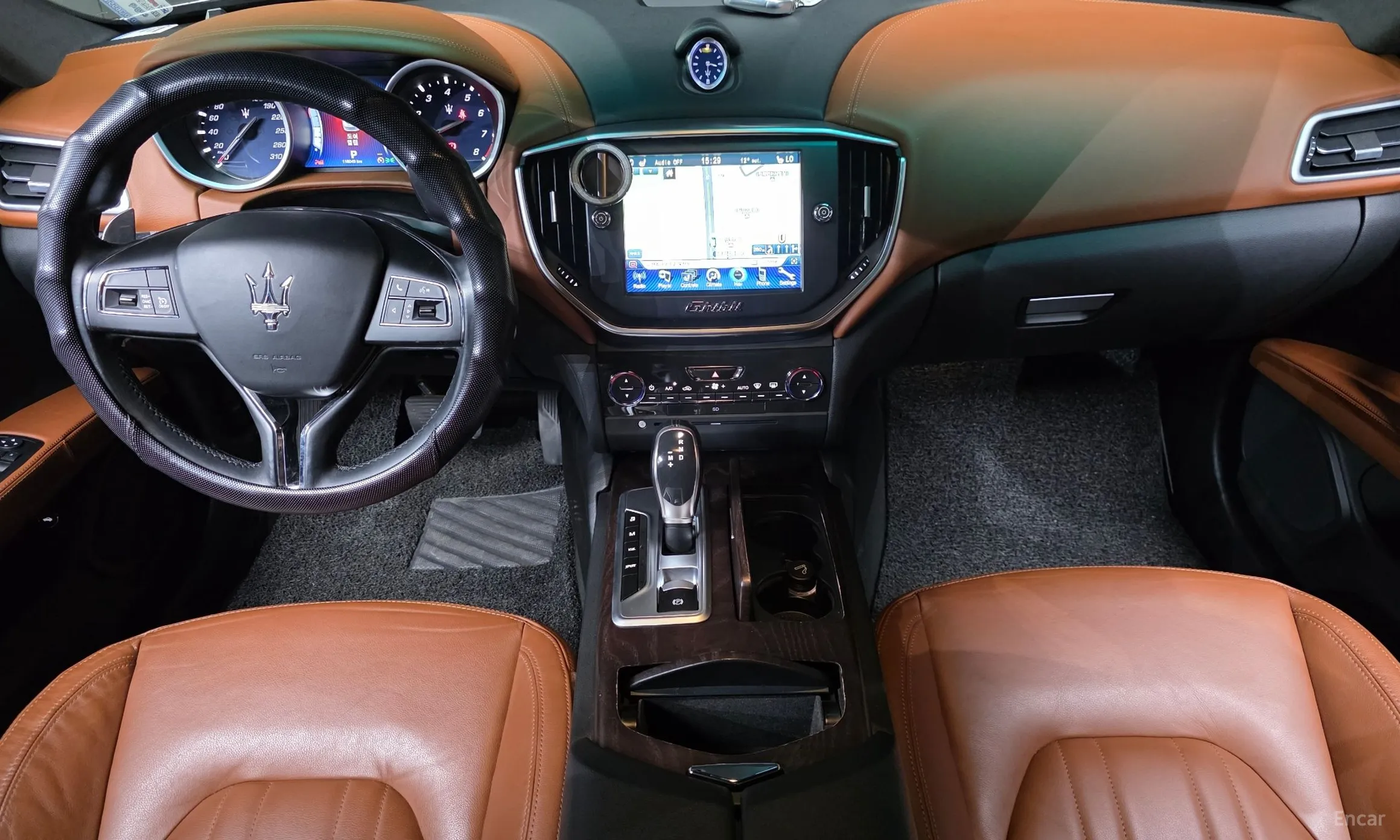 Maserati Ghibli превью 7